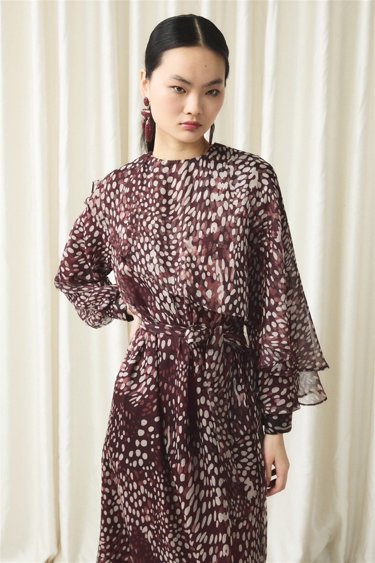 Yaka Detay Baskılı Şifon Elbise - Bordo