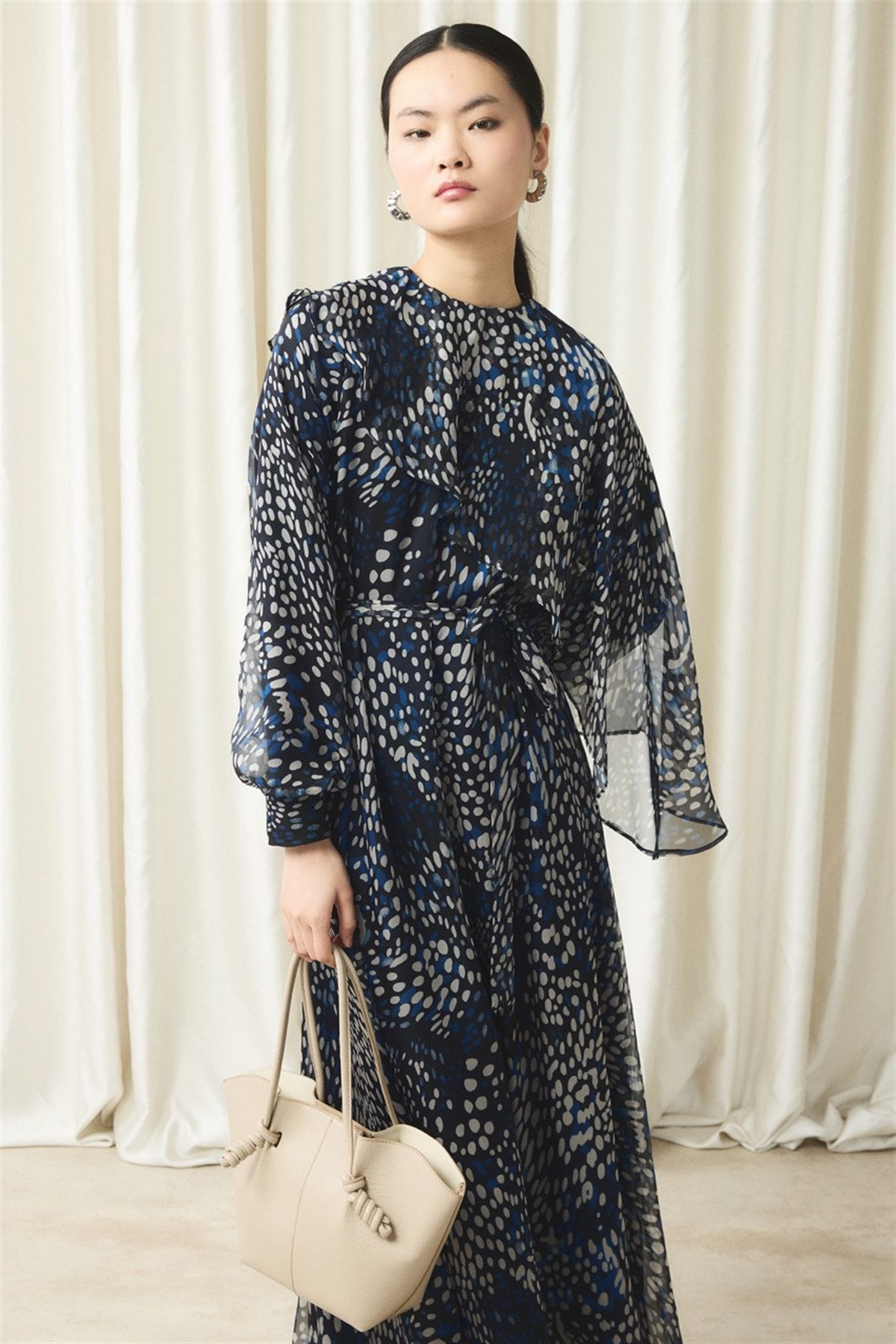 Yaka Detay Baskılı Şifon Elbise - Lacivert