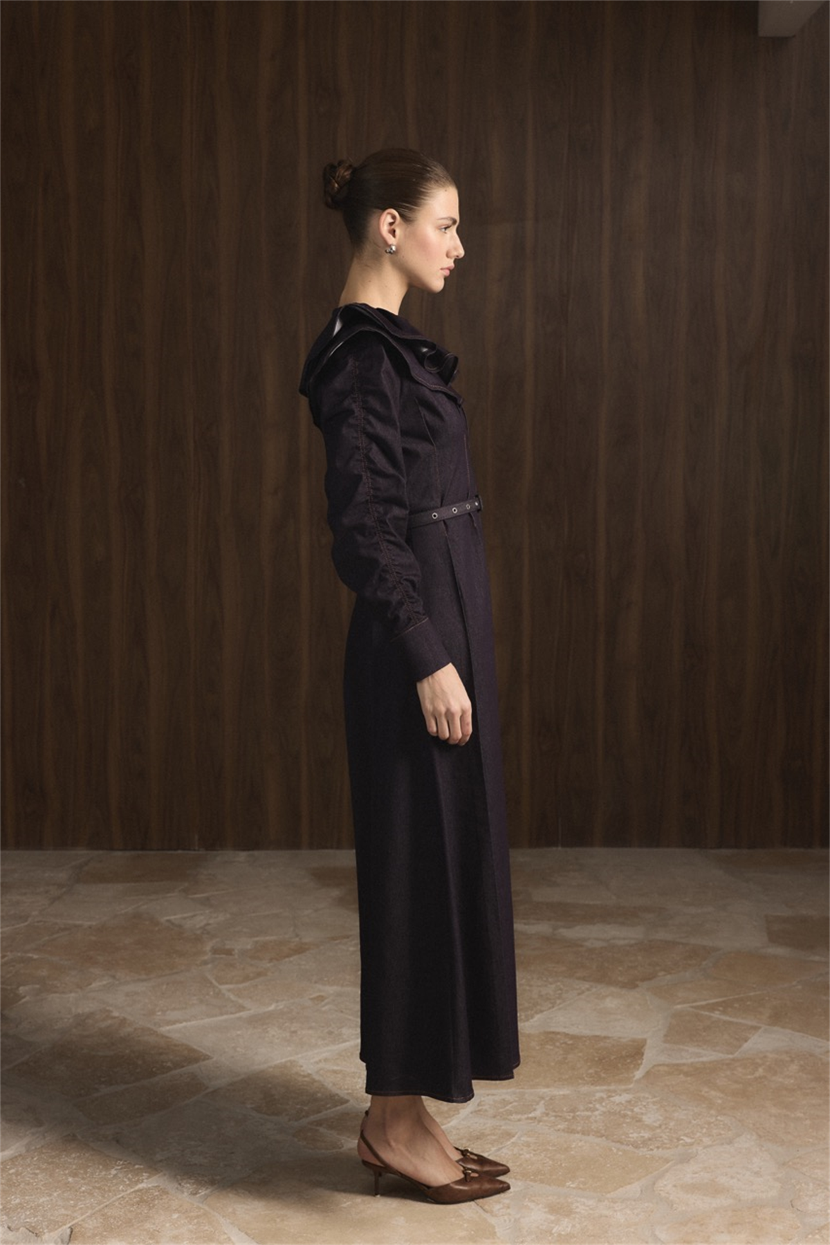 Yaka Detay Süs Dikişli Kot Elbise - Bordo