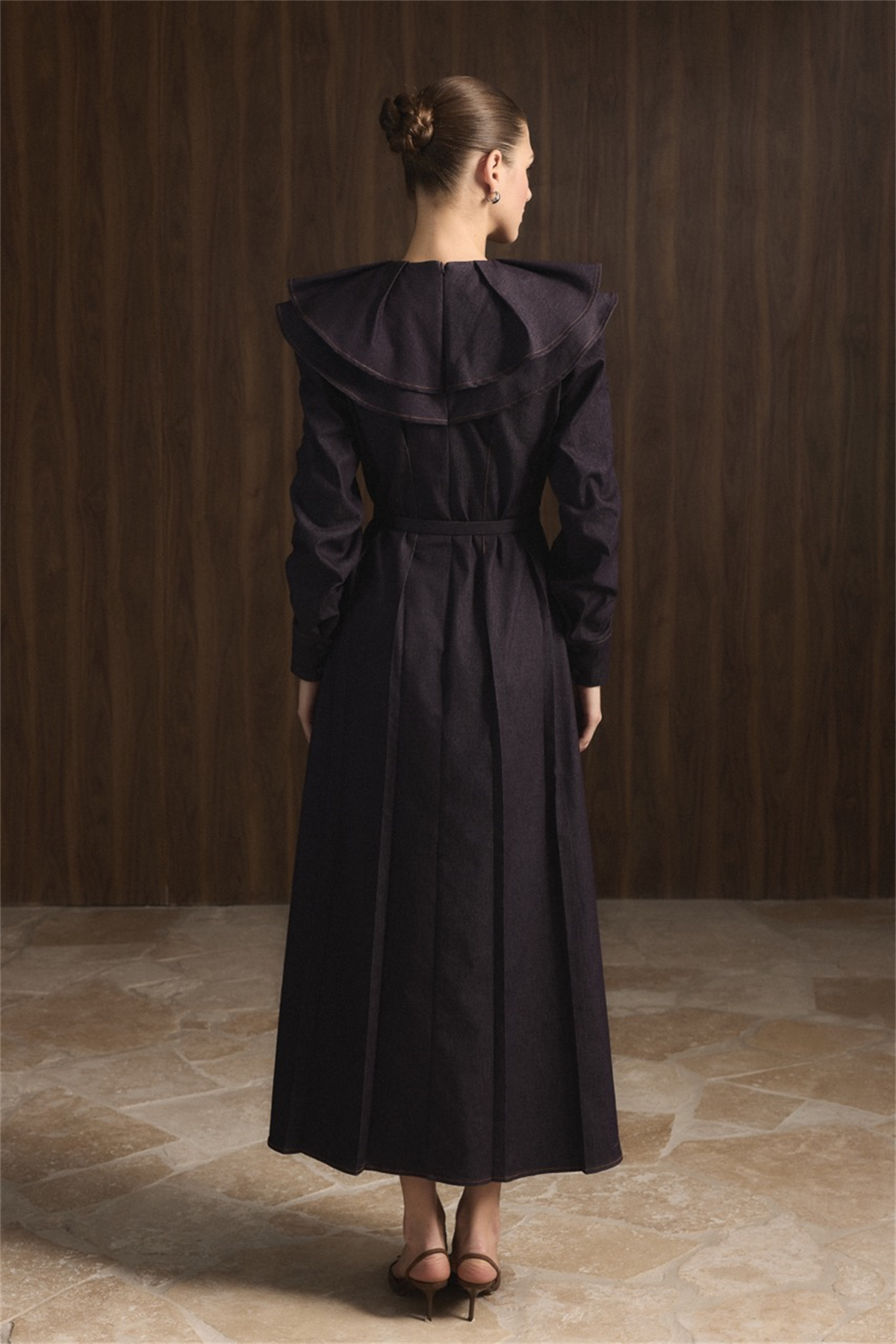 Yaka Detay Süs Dikişli Kot Elbise - Bordo