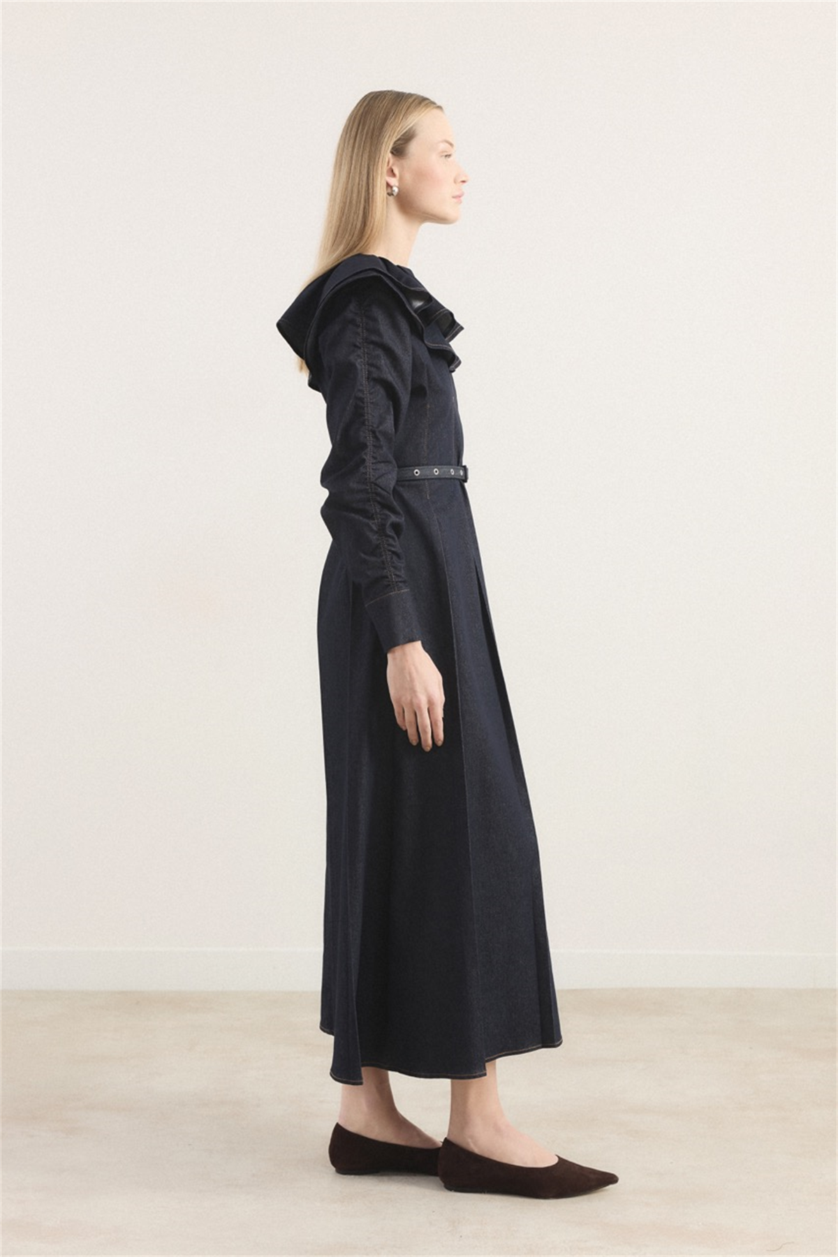 Yaka Detay Süs Dikişli Kot Elbise - Lacivert