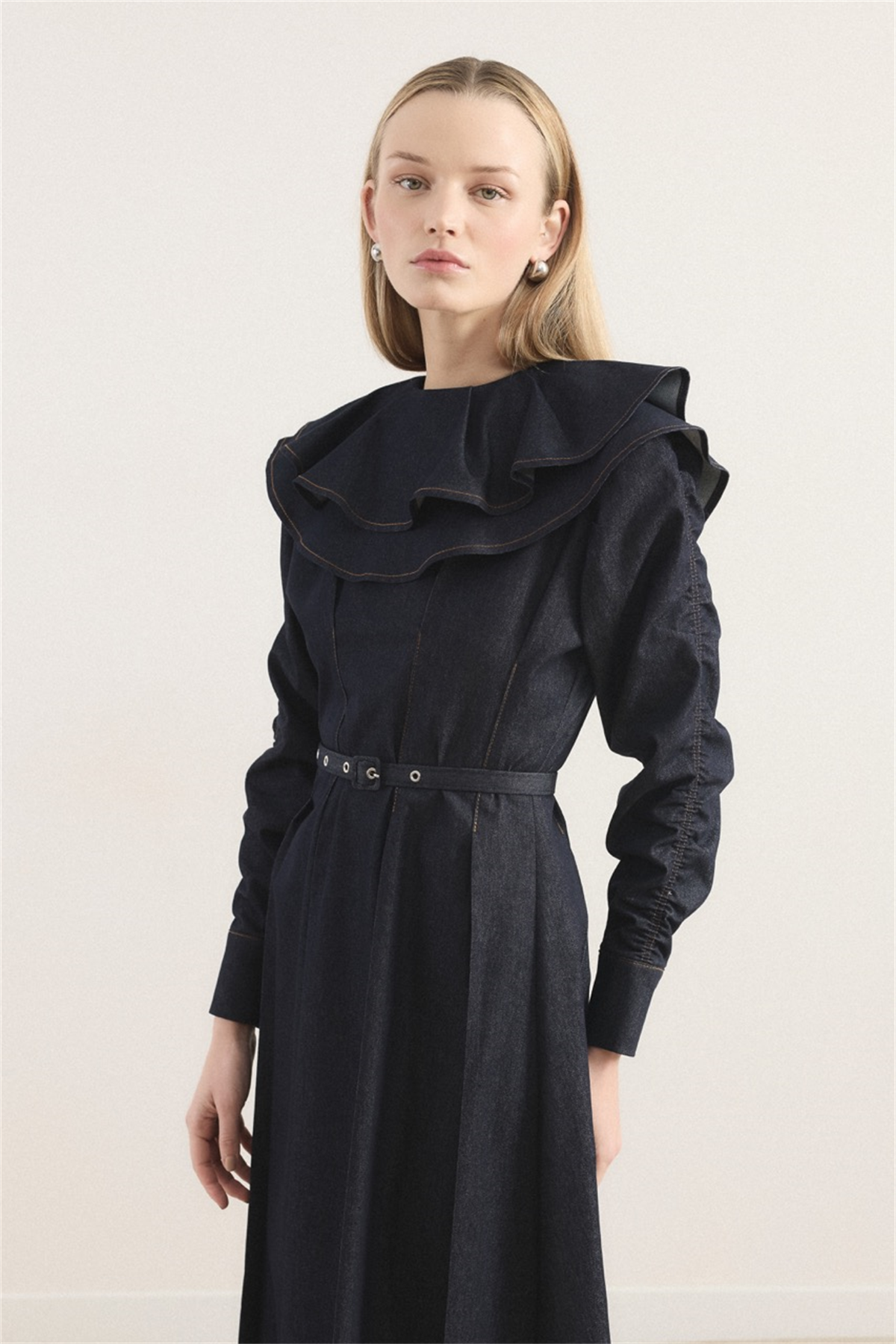 Yaka Detay Süs Dikişli Kot Elbise - Lacivert