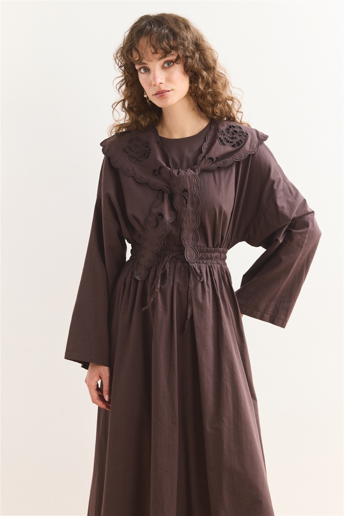 Yaka Nakış Detaylı Vual Etek Takım - Kahve