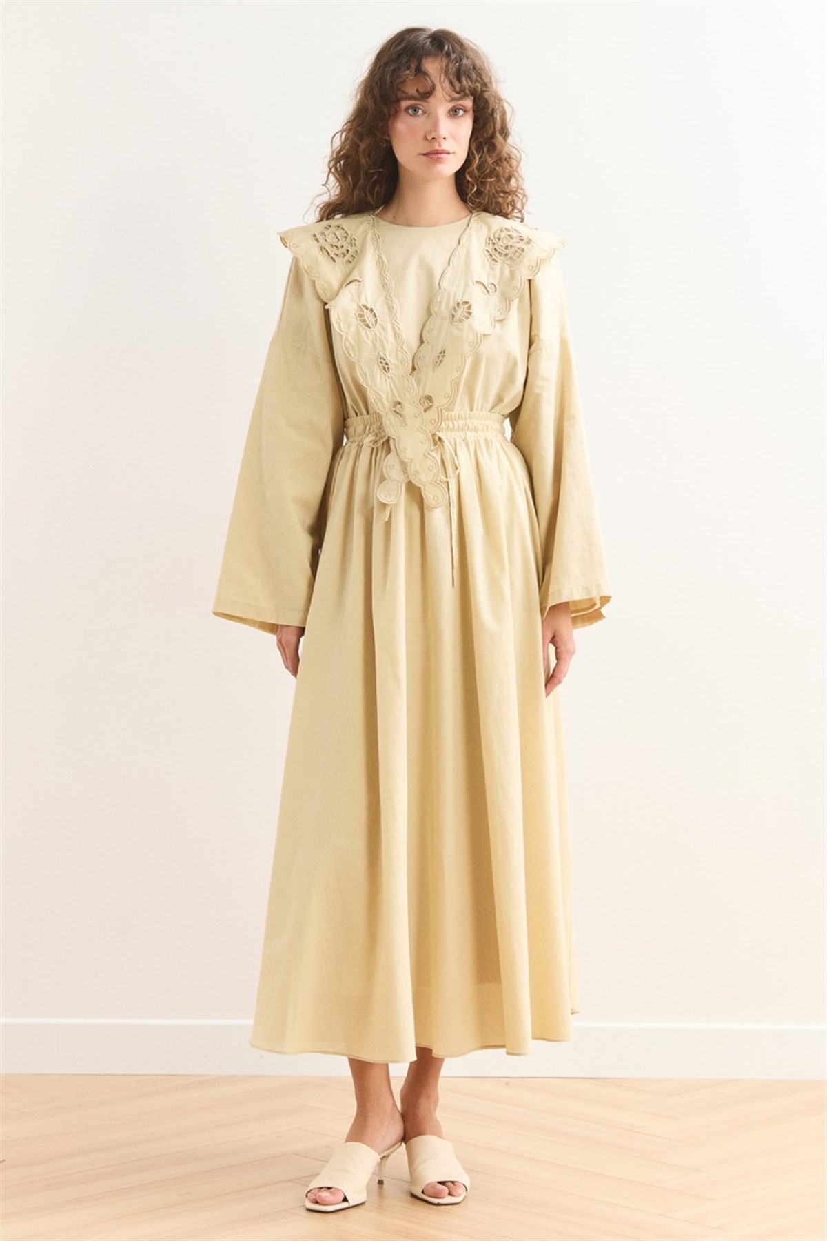 Yaka Nakış Detaylı Vual Etek Takım - Yağ Yeşili