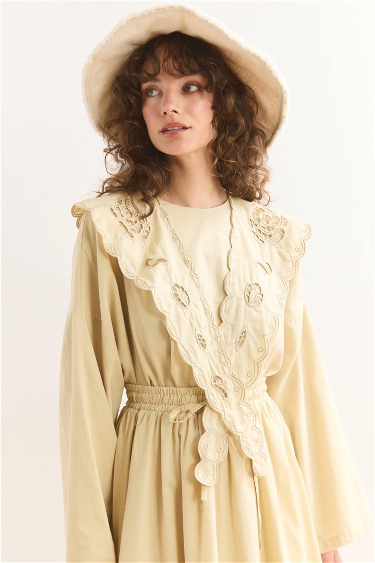 Yaka Nakış Detaylı Vual Etek Takım - Yağ Yeşili