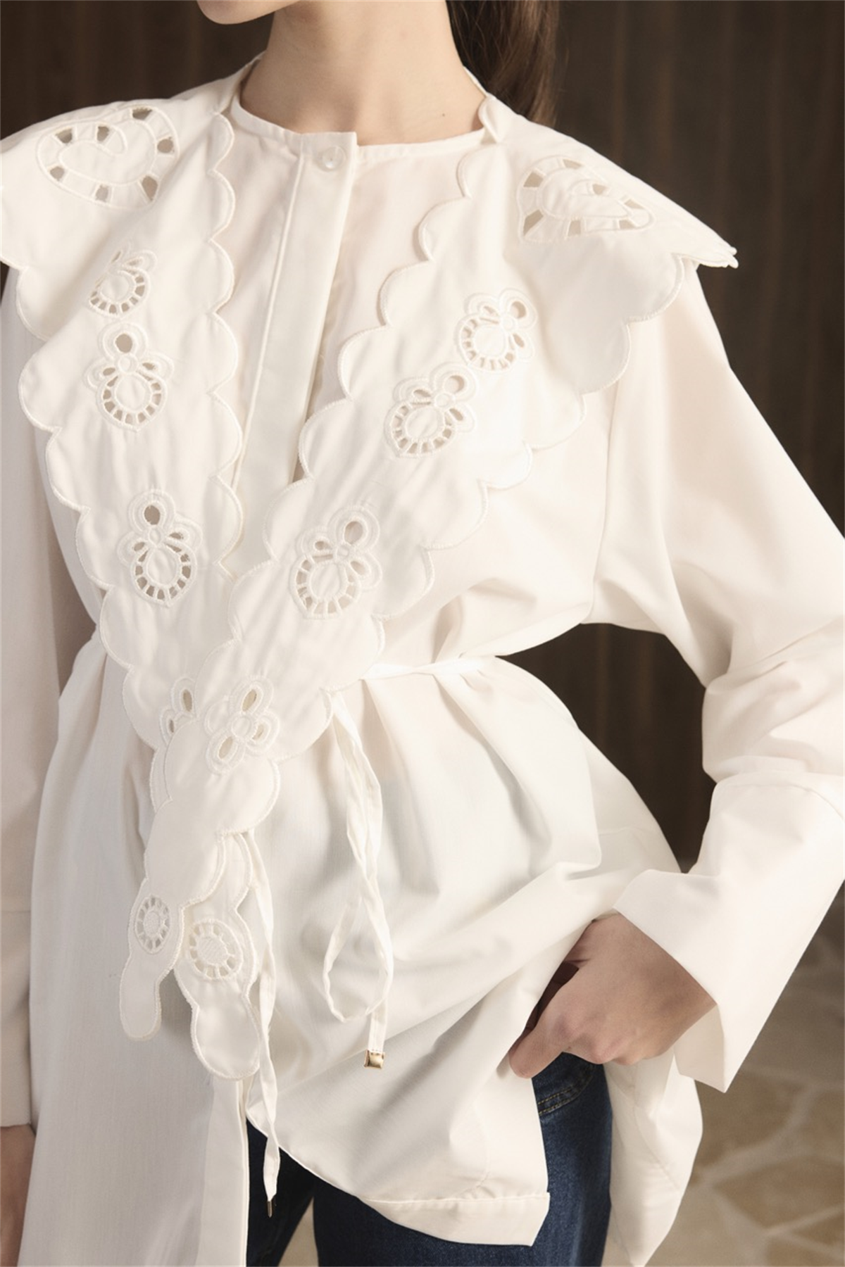 Yaka Nakışlı Dacron Gömlek - Ekru