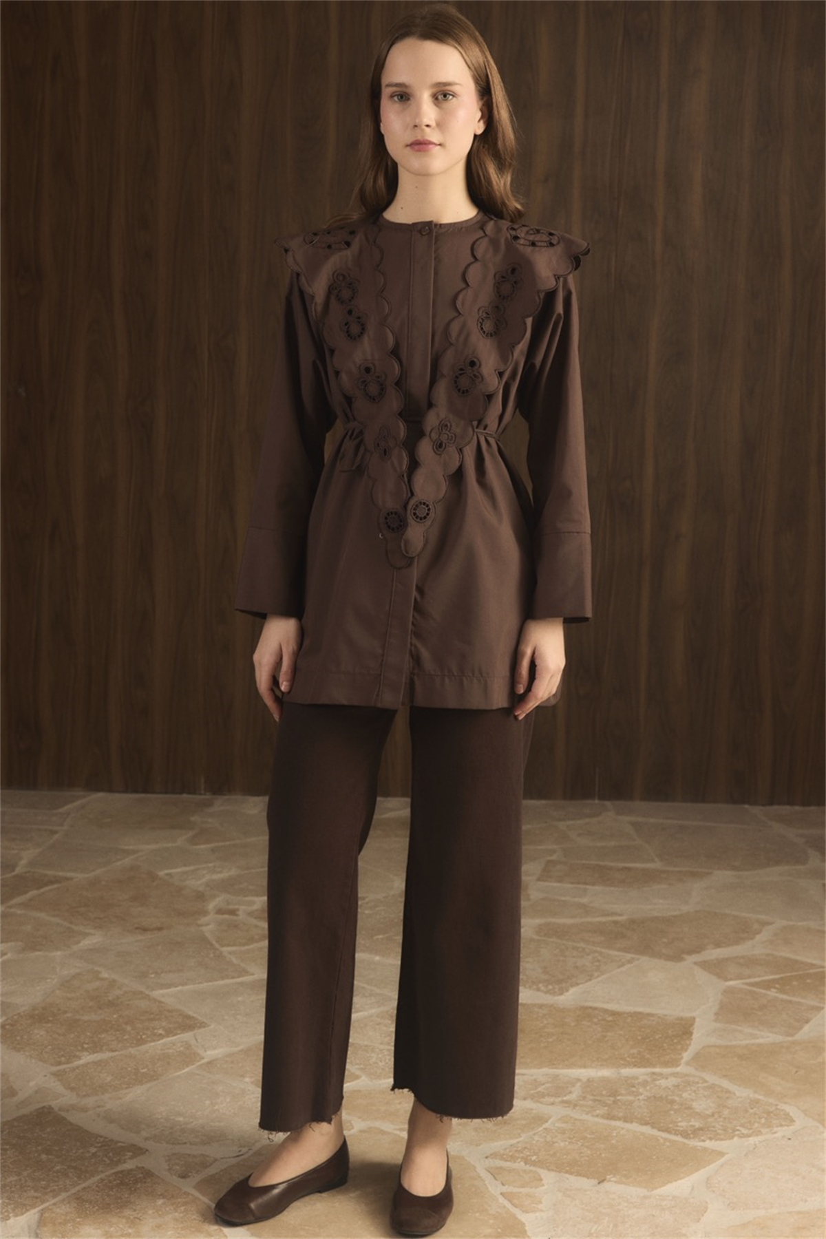 Yaka Nakışlı Dacron Gömlek - Kahve