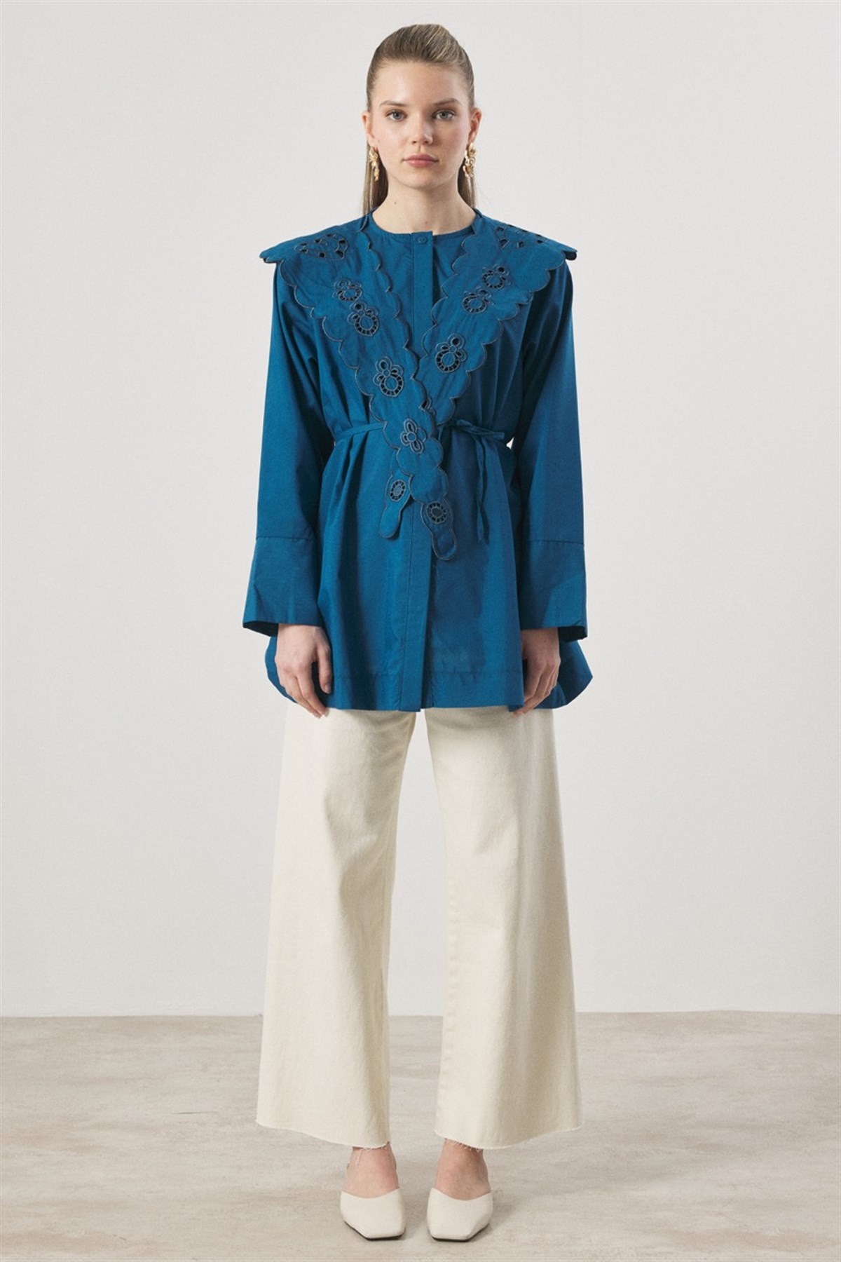 Yaka Nakışlı Dacron Gömlek - Petrol