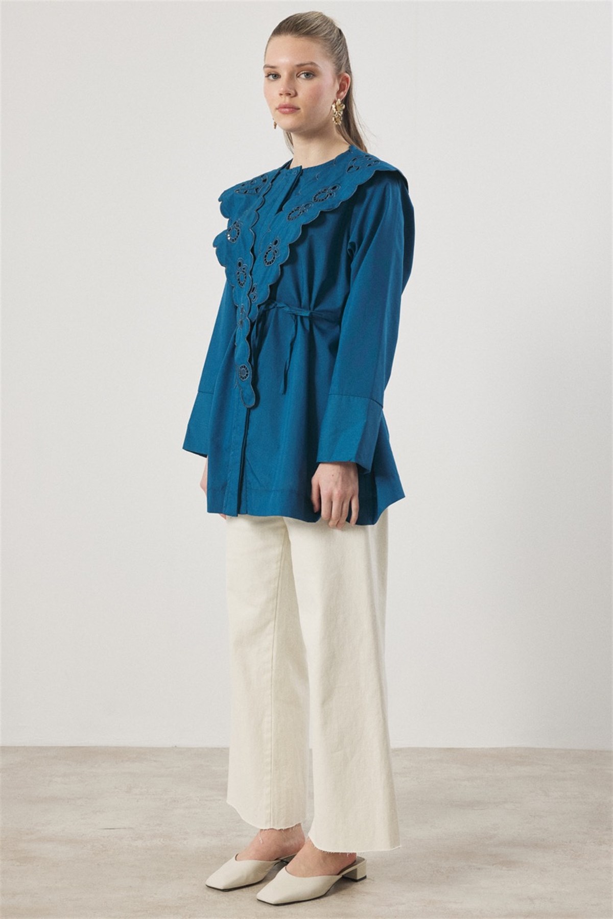 Yaka Nakışlı Dacron Gömlek - Petrol