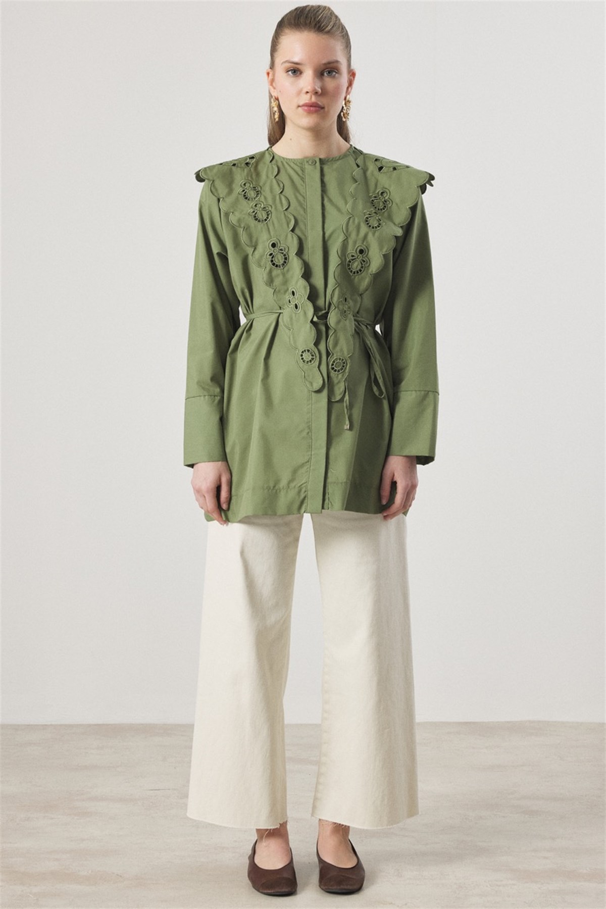 Yaka Nakışlı Dacron Gömlek - Yeşil