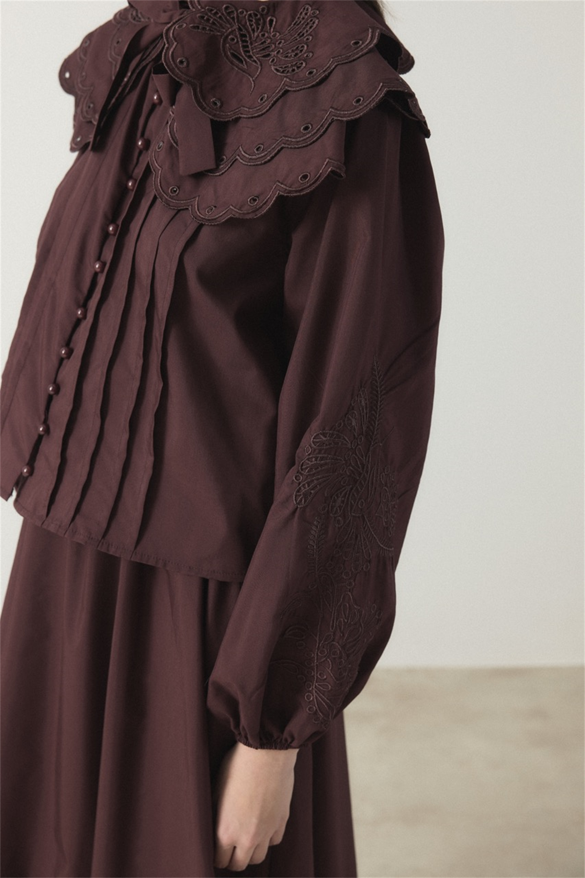 Yaka Nakışlı Dacron Takım - Bordo