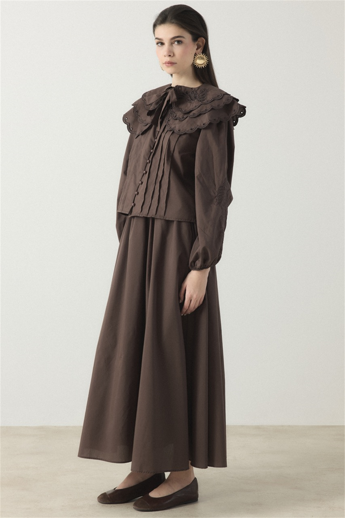 Yaka Nakışlı Dacron Takım - Kahve