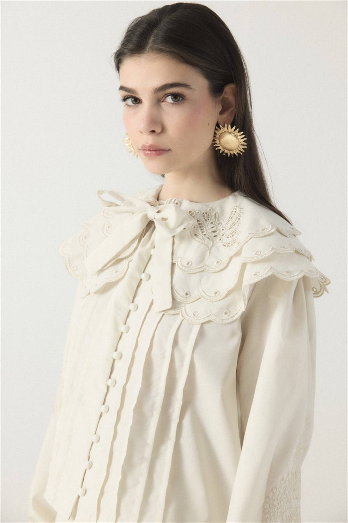 Yaka Nakışlı Dacron Takım - Krem