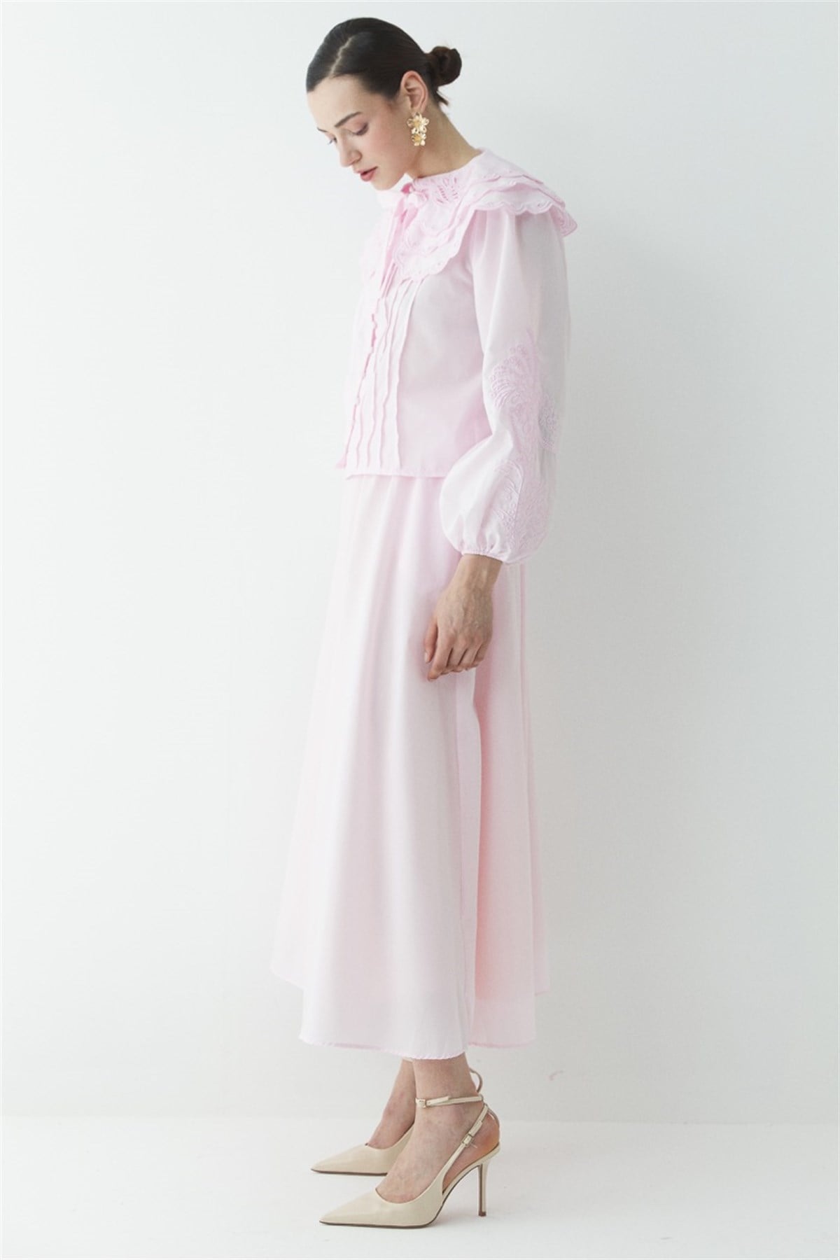 Yaka Nakışlı Dacron Takım - Pembe