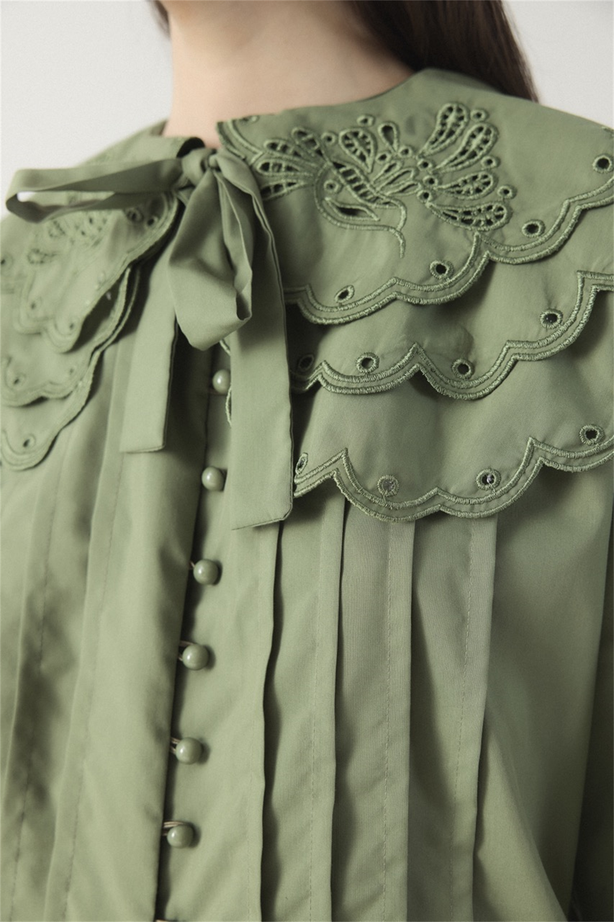 Yaka Nakışlı Dacron Takım - Yeşil