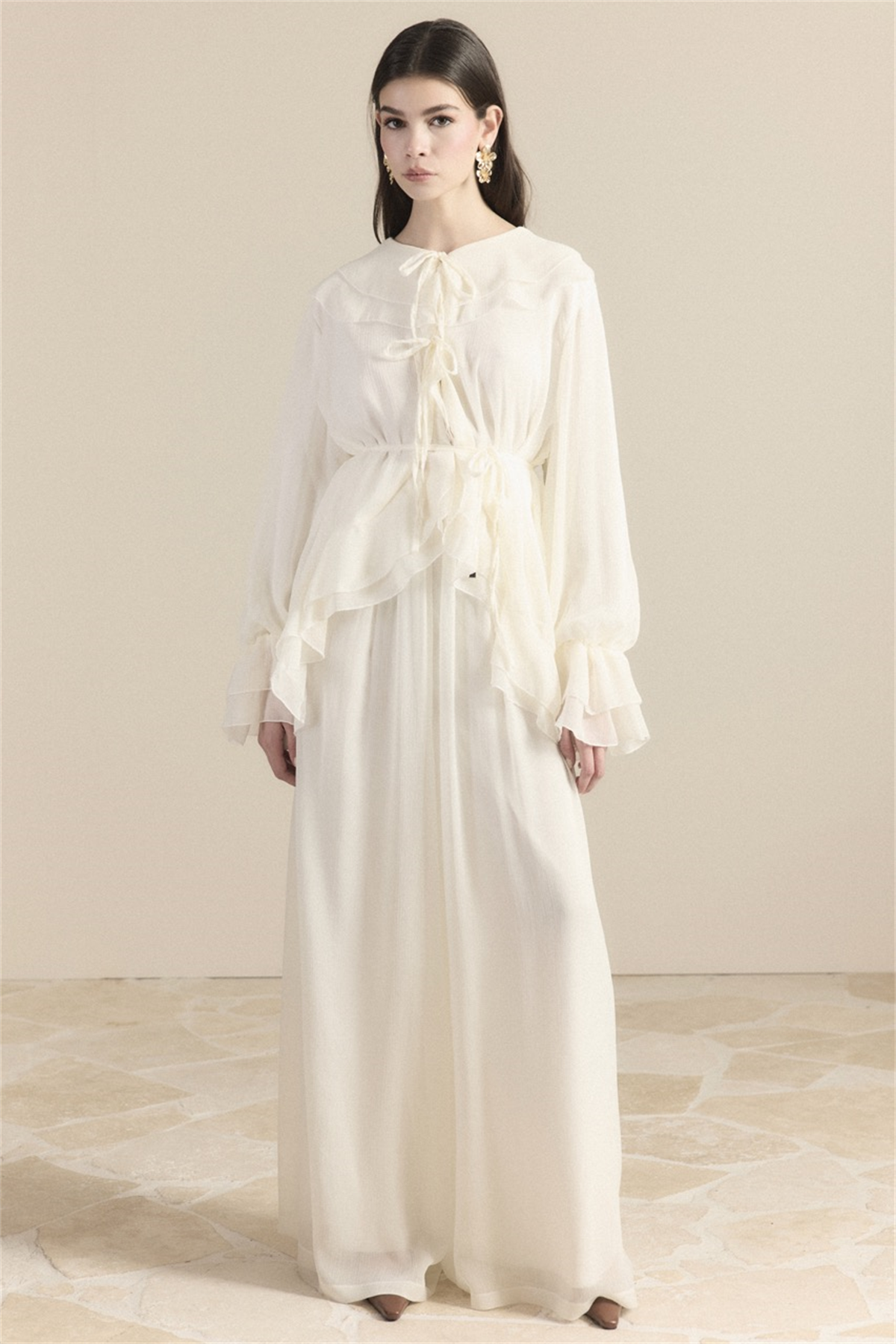 Yaka ve Kol Volanlı Şifon Takım - Ekru