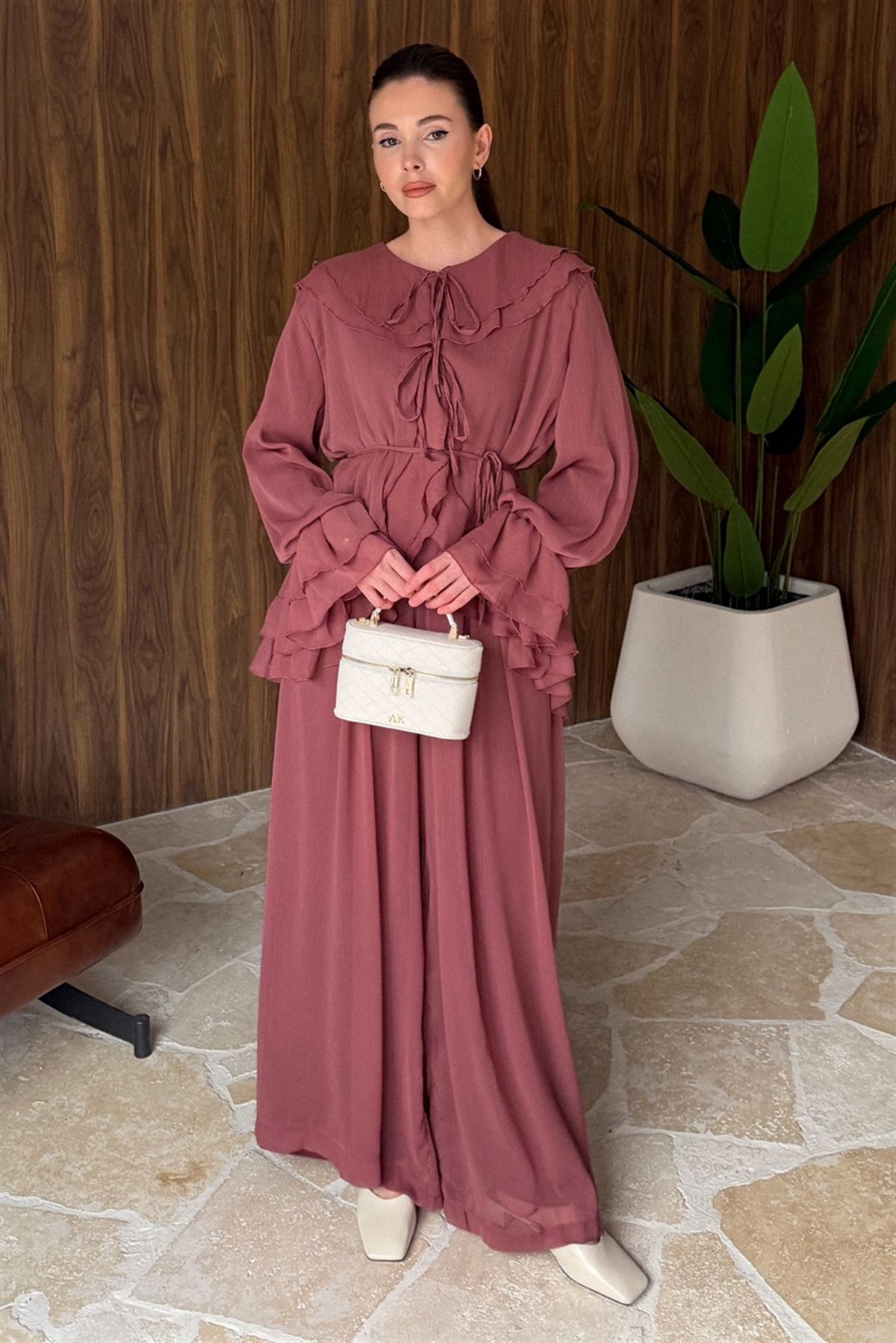 Yaka ve Kol Volanlı Şifon Takım - Pembe