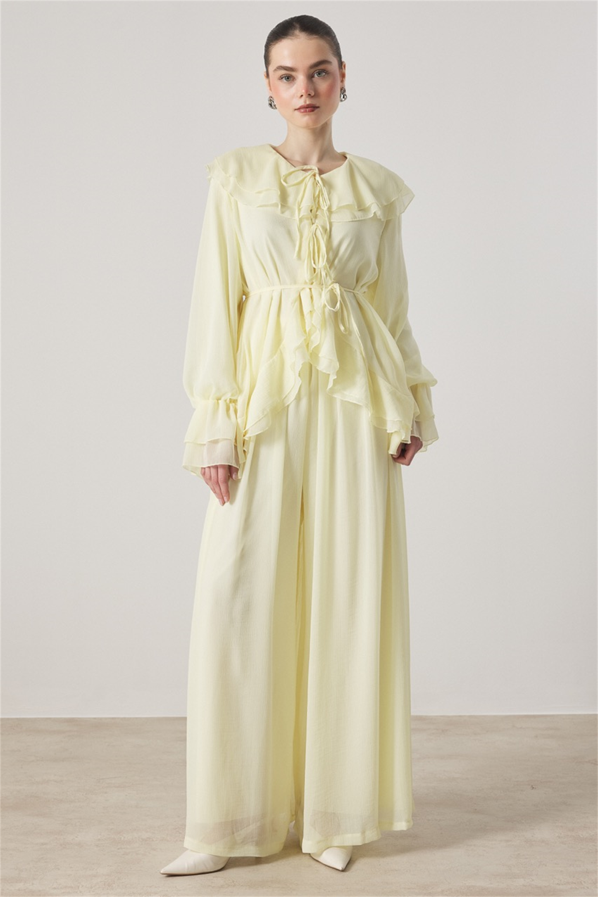 Yaka ve Kol Volanlı Şifon Takım - Sarı