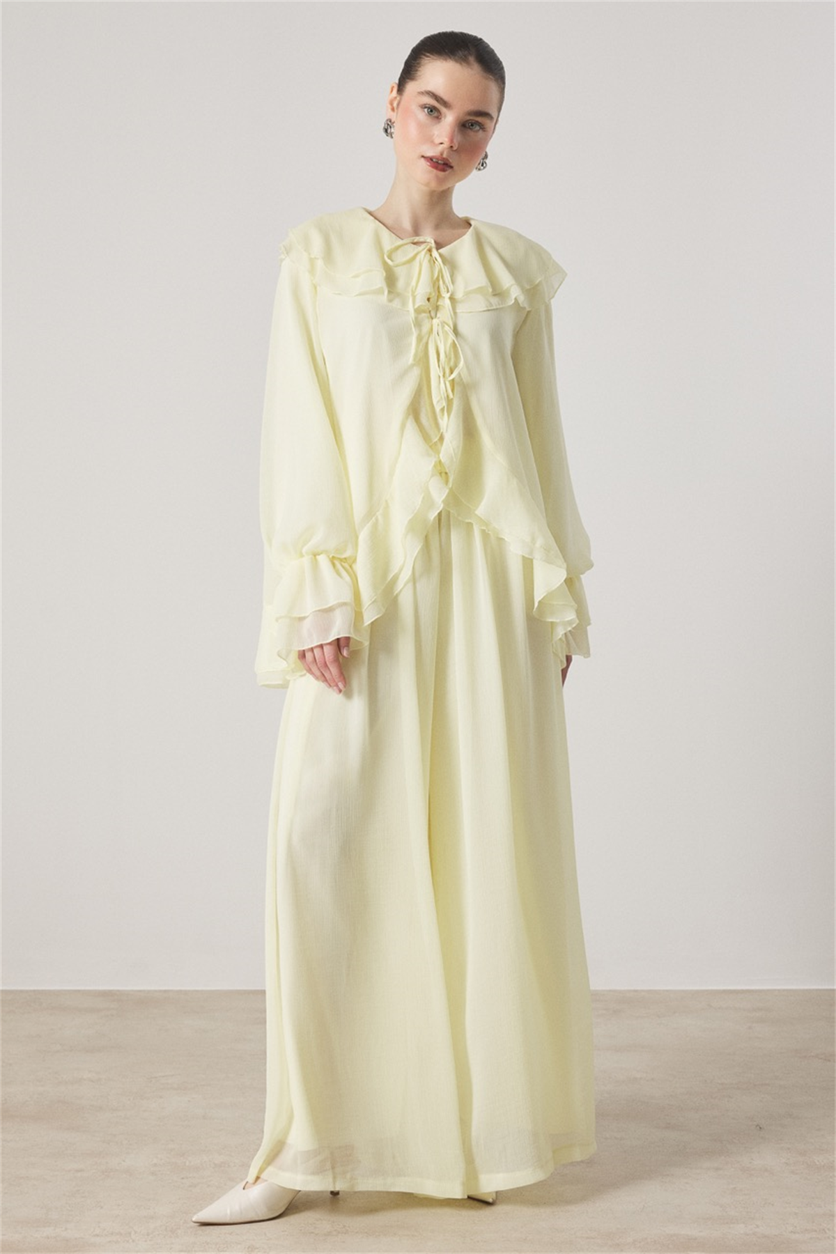 Yaka ve Kol Volanlı Şifon Takım - Sarı