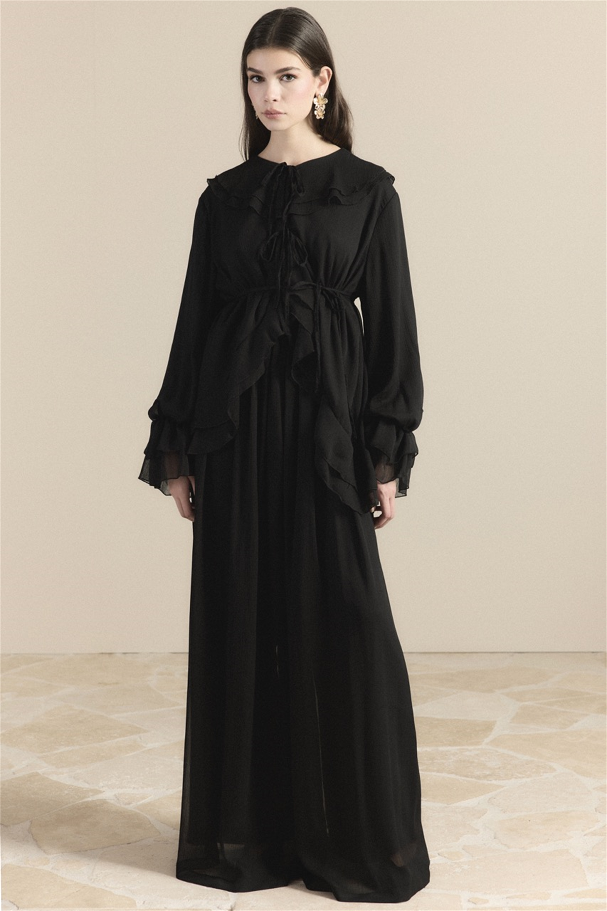 Yaka ve Kol Volanlı Şifon Takım - Siyah