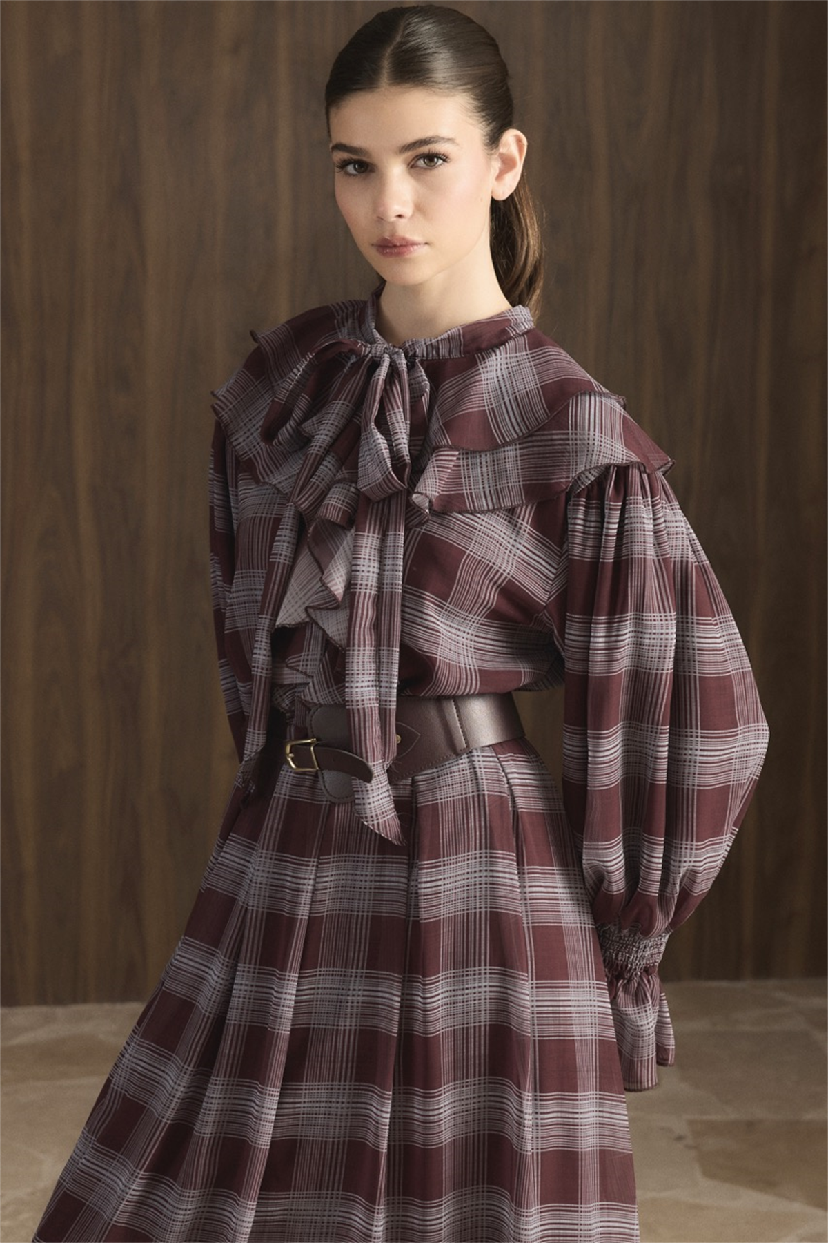 Yaka Volanlı Ekose Şifon Elbise - Bordo