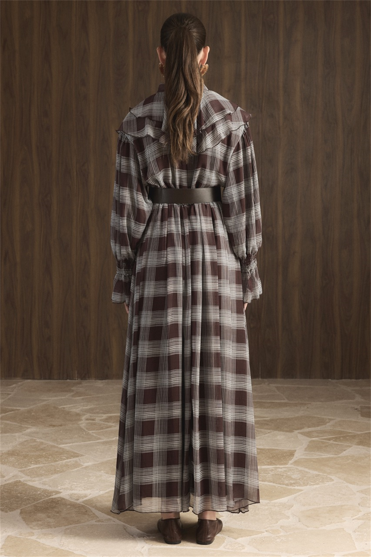 Yaka Volanlı Ekose Şifon Elbise - Kahve