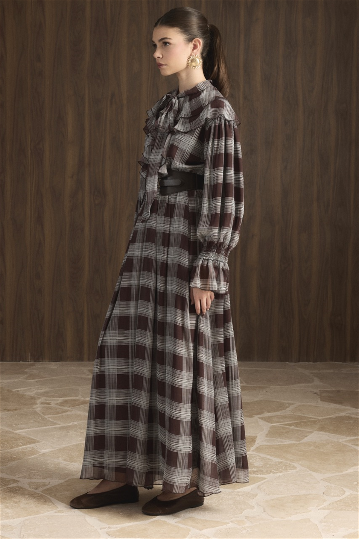 Yaka Volanlı Ekose Şifon Elbise - Kahve