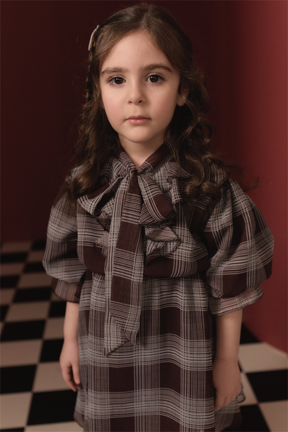 Yaka Volanlı Şifon Ekose Elbise - Kahve