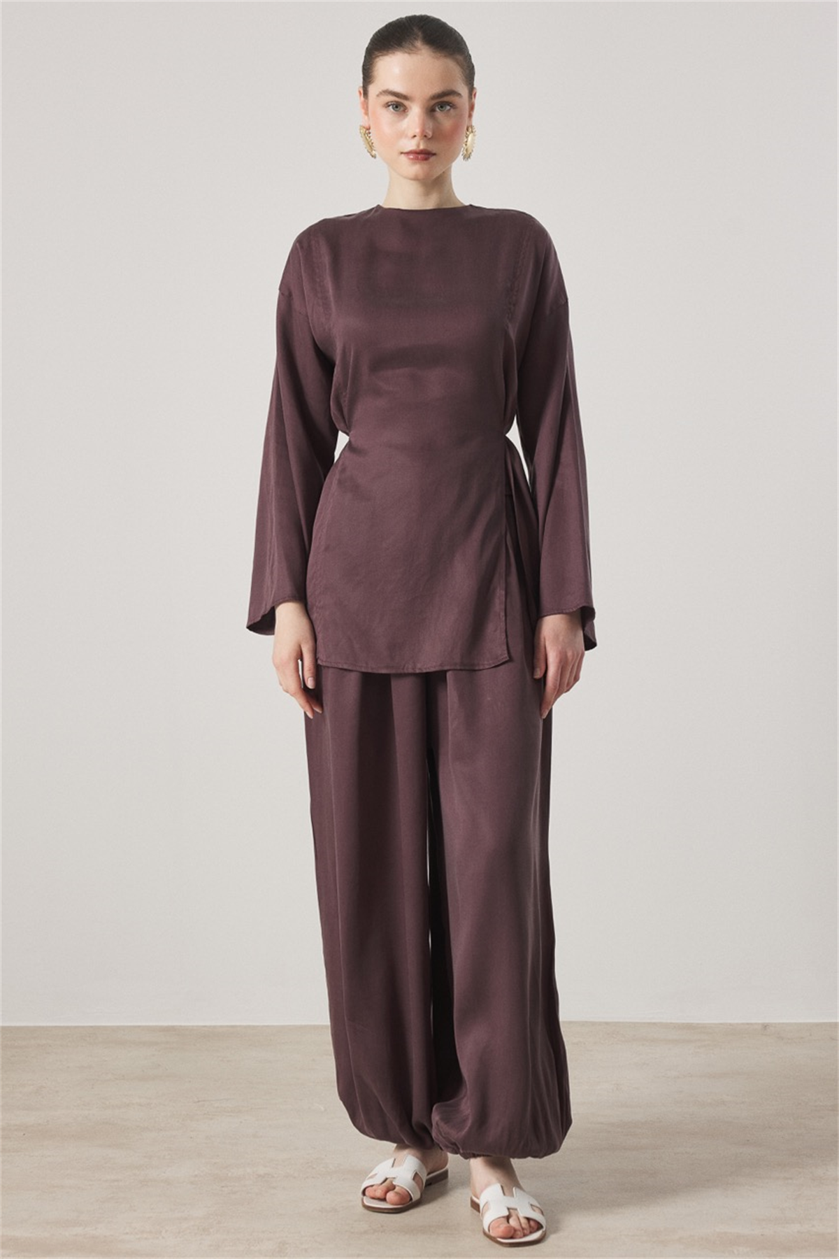 Yırtmaç Detaylı Pantolonlu Takım - Bordo