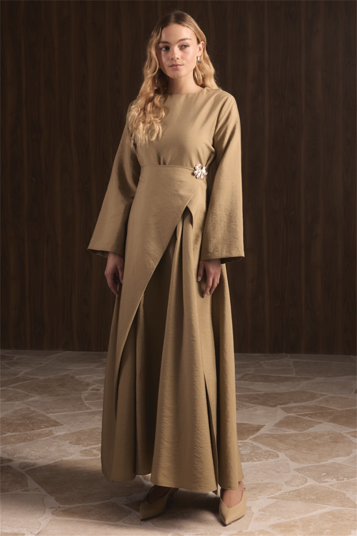 Zoye Önü Broşlu Cupra Elbise - Haki