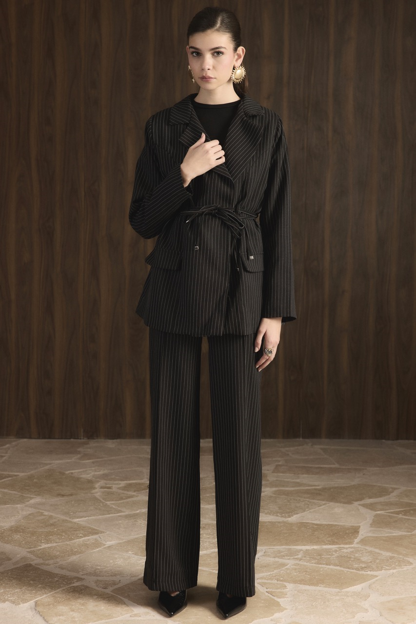 Bel Bağlamalı Blazer Ceket Takım - Siyah