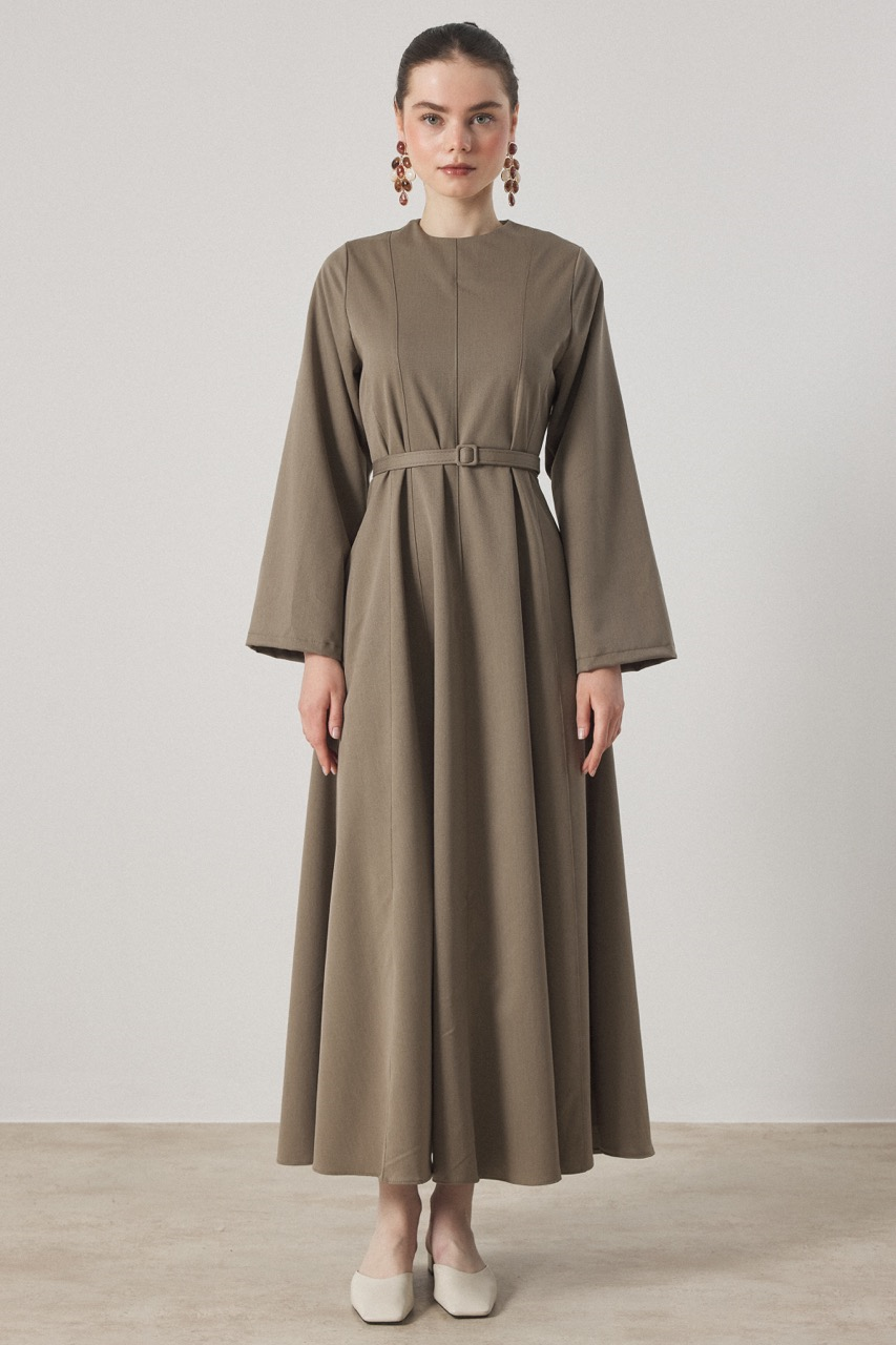 Belden Oturtmalı Kemerli Elbise - Çağla