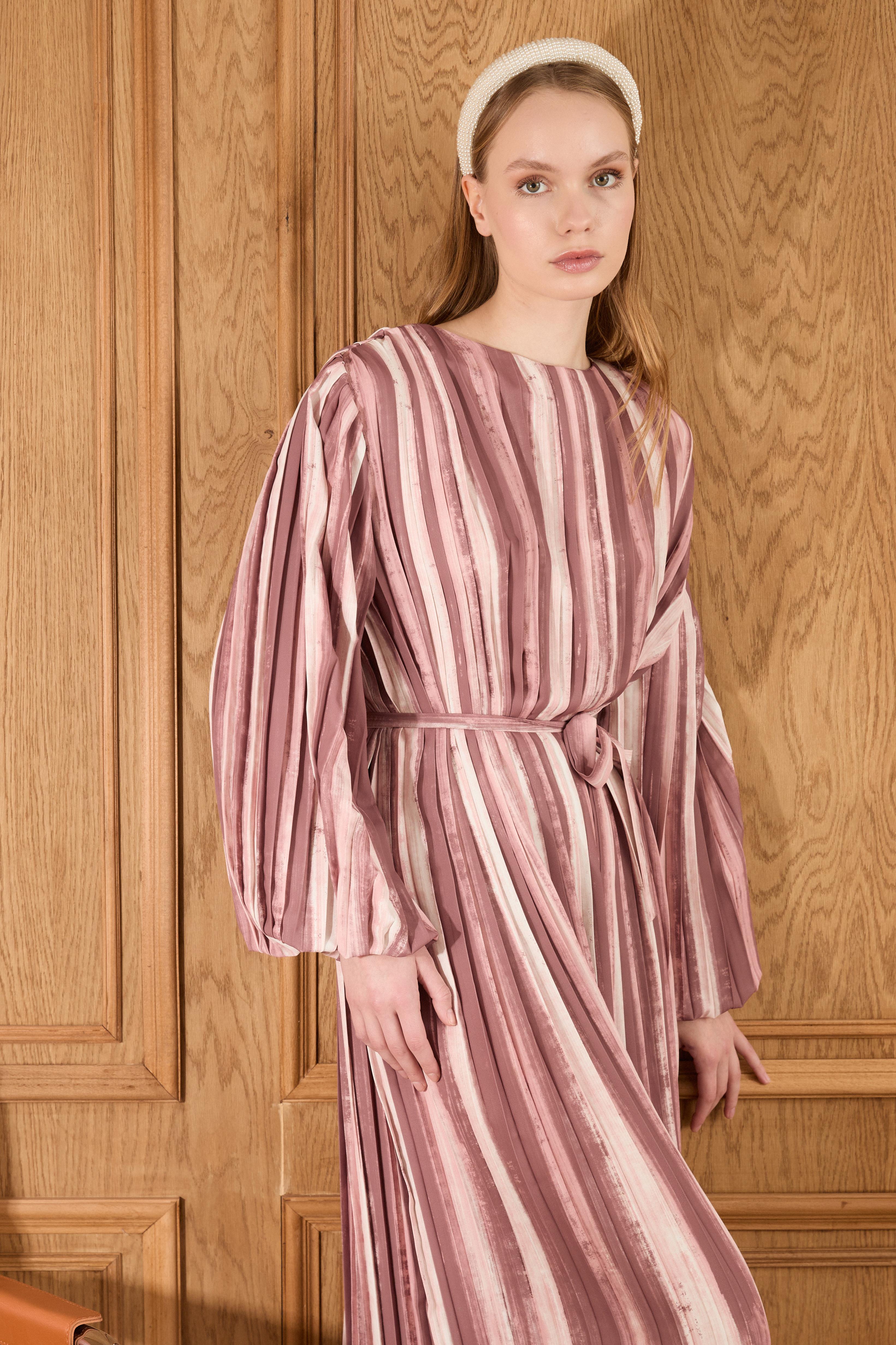 Bernadette Piliseli Grenli Elbise - Gül Kurusu