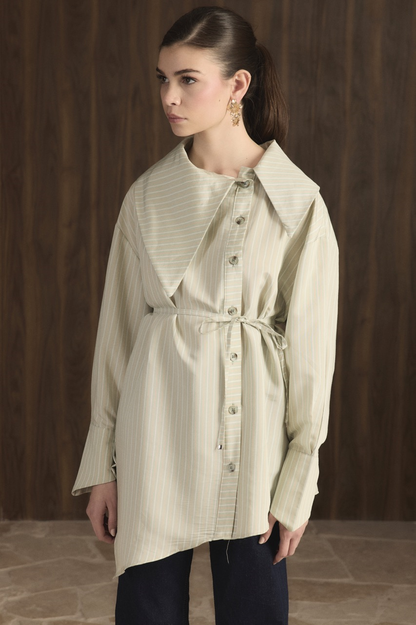 Geniş Yakalı Asimetrik Çizgili Gömlek - Mint