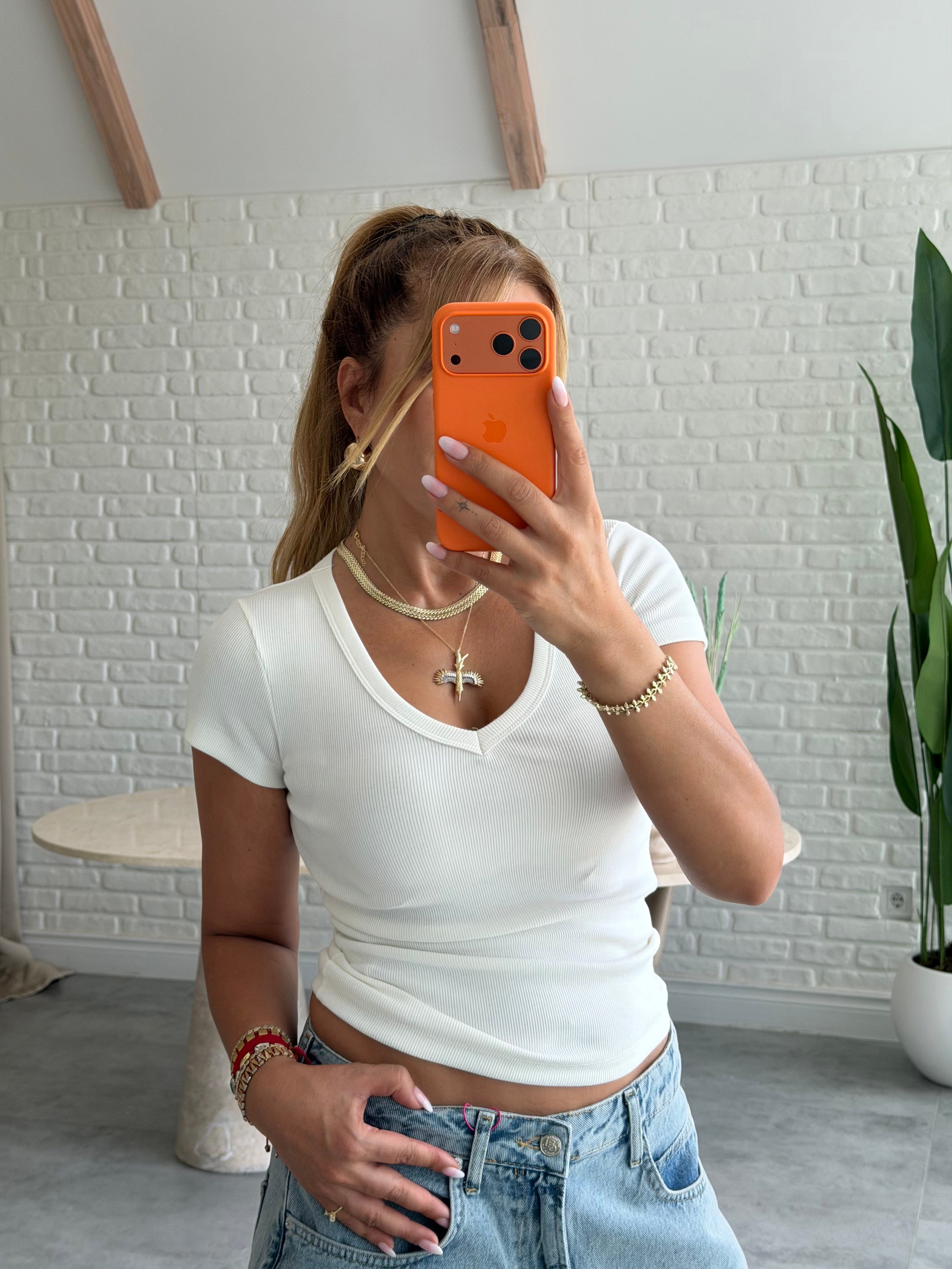 Beyaz  Fitilli V Yaka T-shirt 
