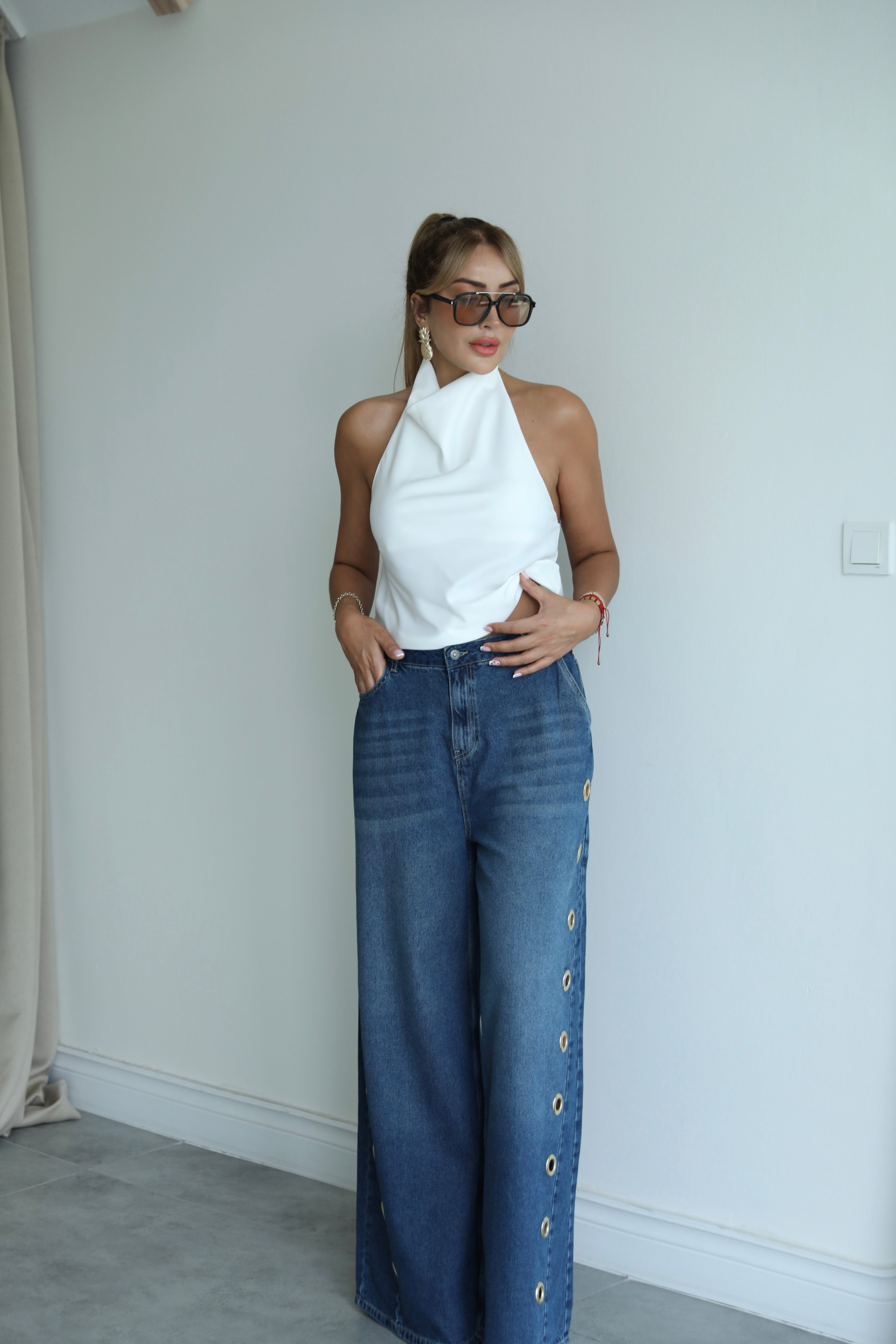 Lacivert Yıkamalı Kuşgözü Detaylı Jean