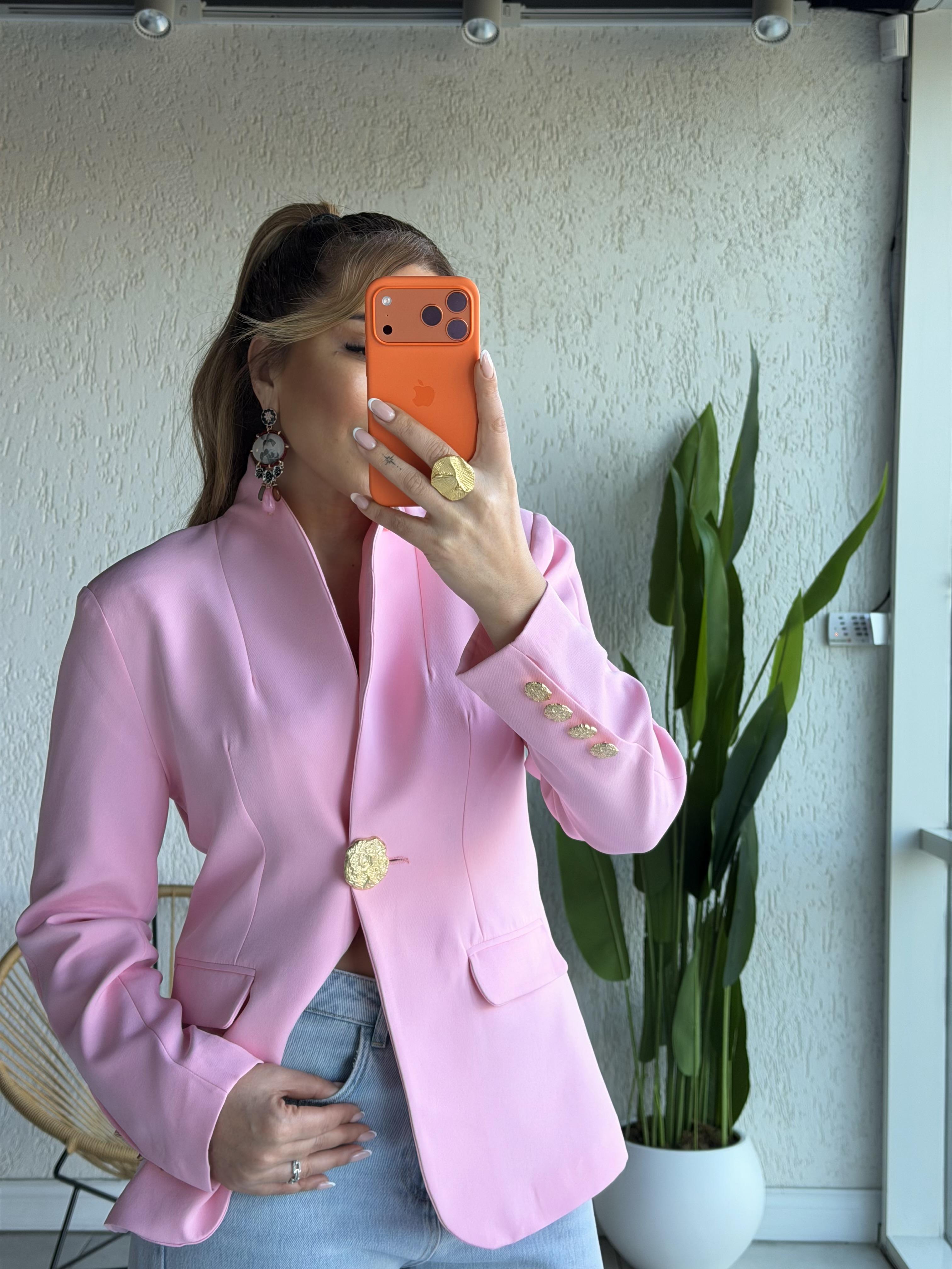 Pembe Gold Düğme Detaylı Blazer Ceket