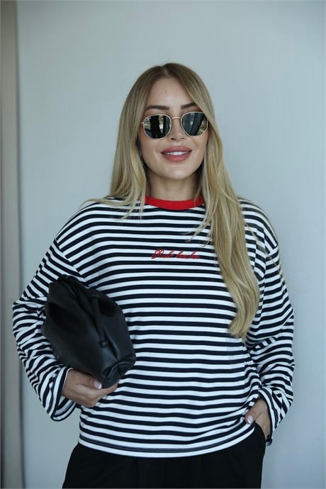 Çizgili Kırmızı Biyeli Basic T-shirt