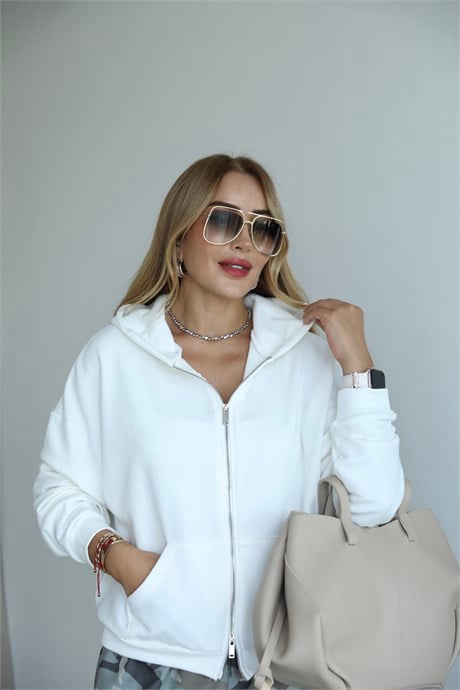 Ekru Kanat Nakışlı Sweat Hırka