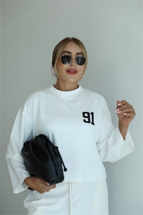 Ekru Sırt Baskılı Sweat