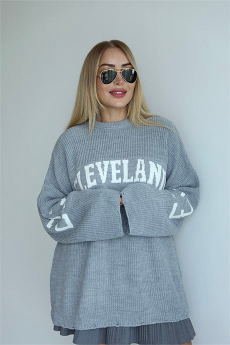 Gri Yazı Detaylı Oversize Kazak