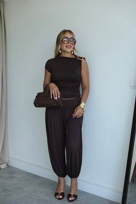 Kahve Gold Toka Detaylı Şalvar Bluz Takım 