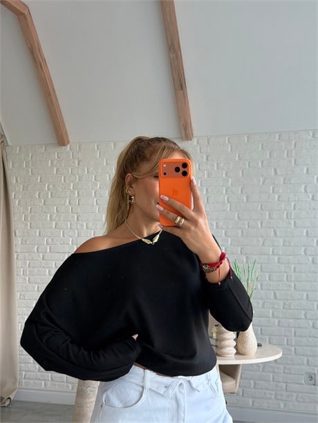 Siyah Düşük Omuz Basic Bluz