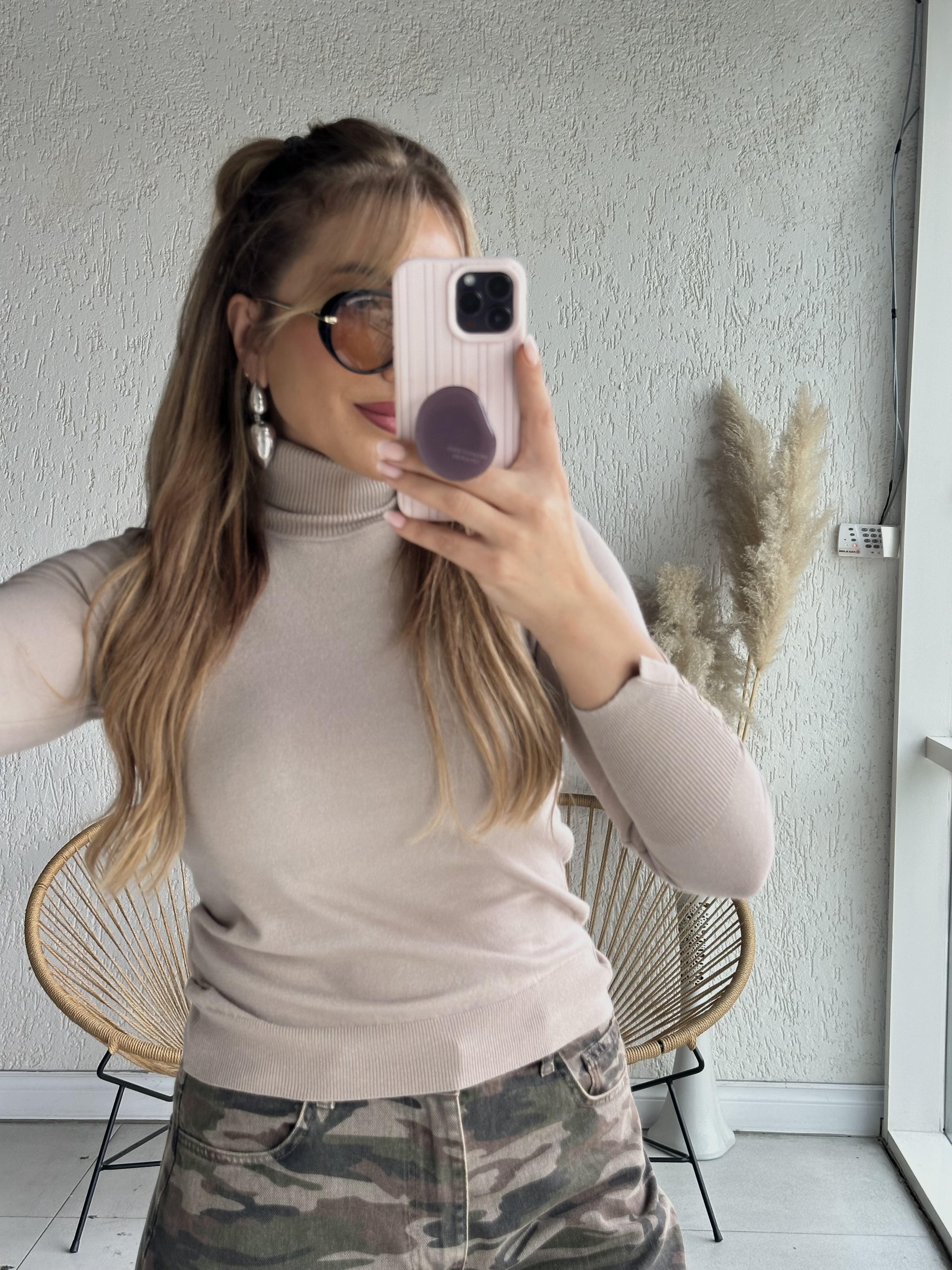 Bej Balıkçı Triko Bluz