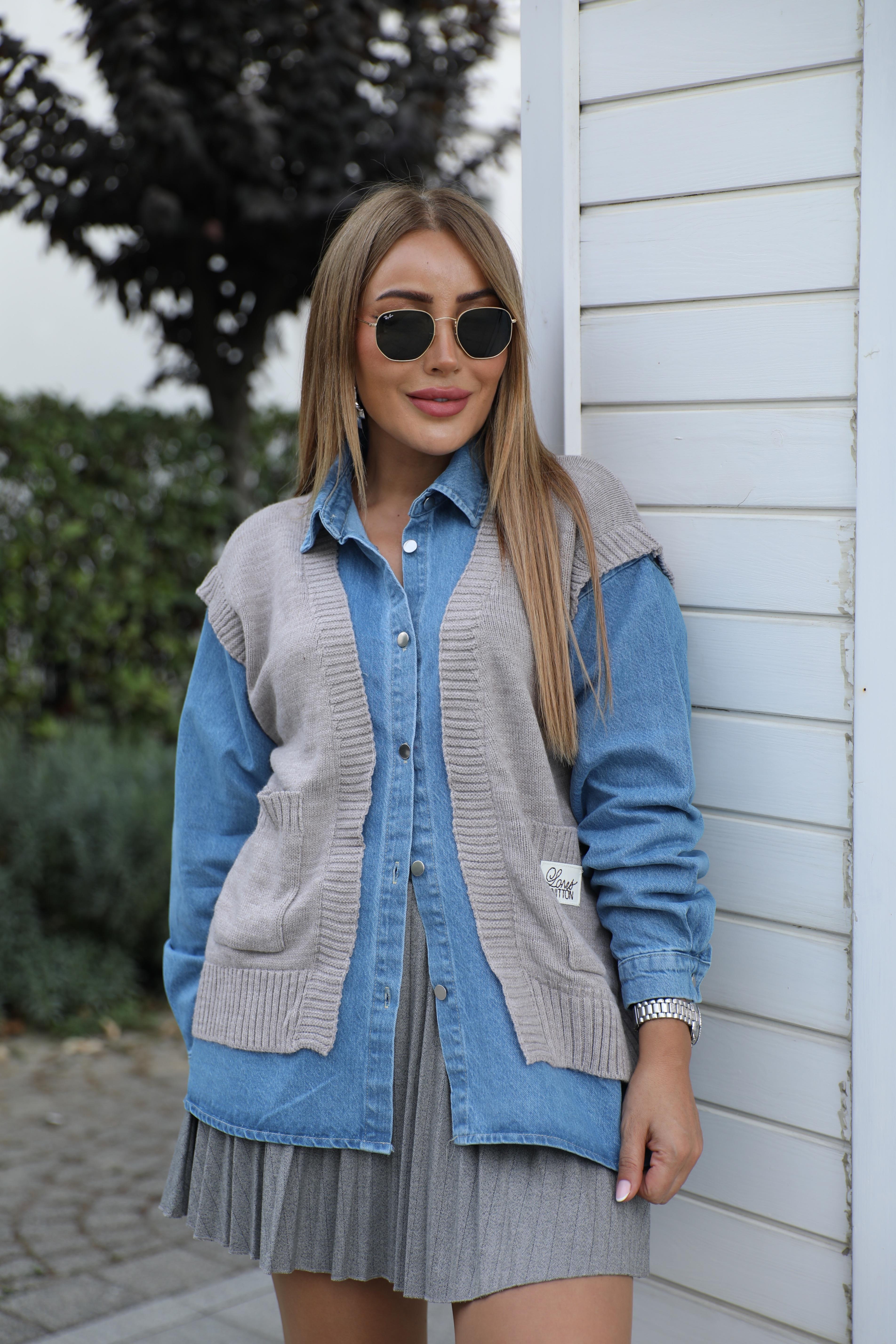 Bej Jean Detaylı Tasarım Hırka