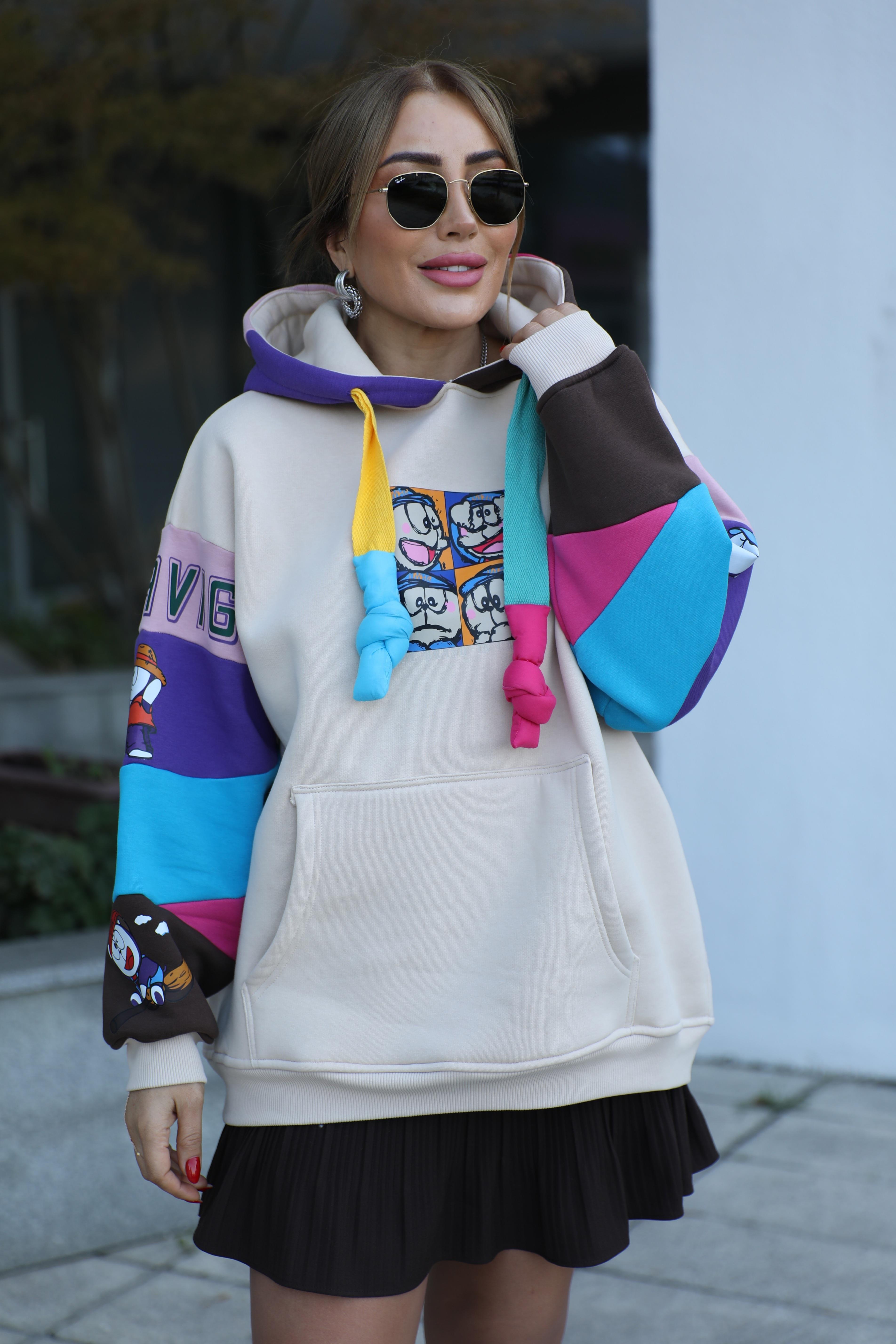 Bej Renkli Detaylı Sweat