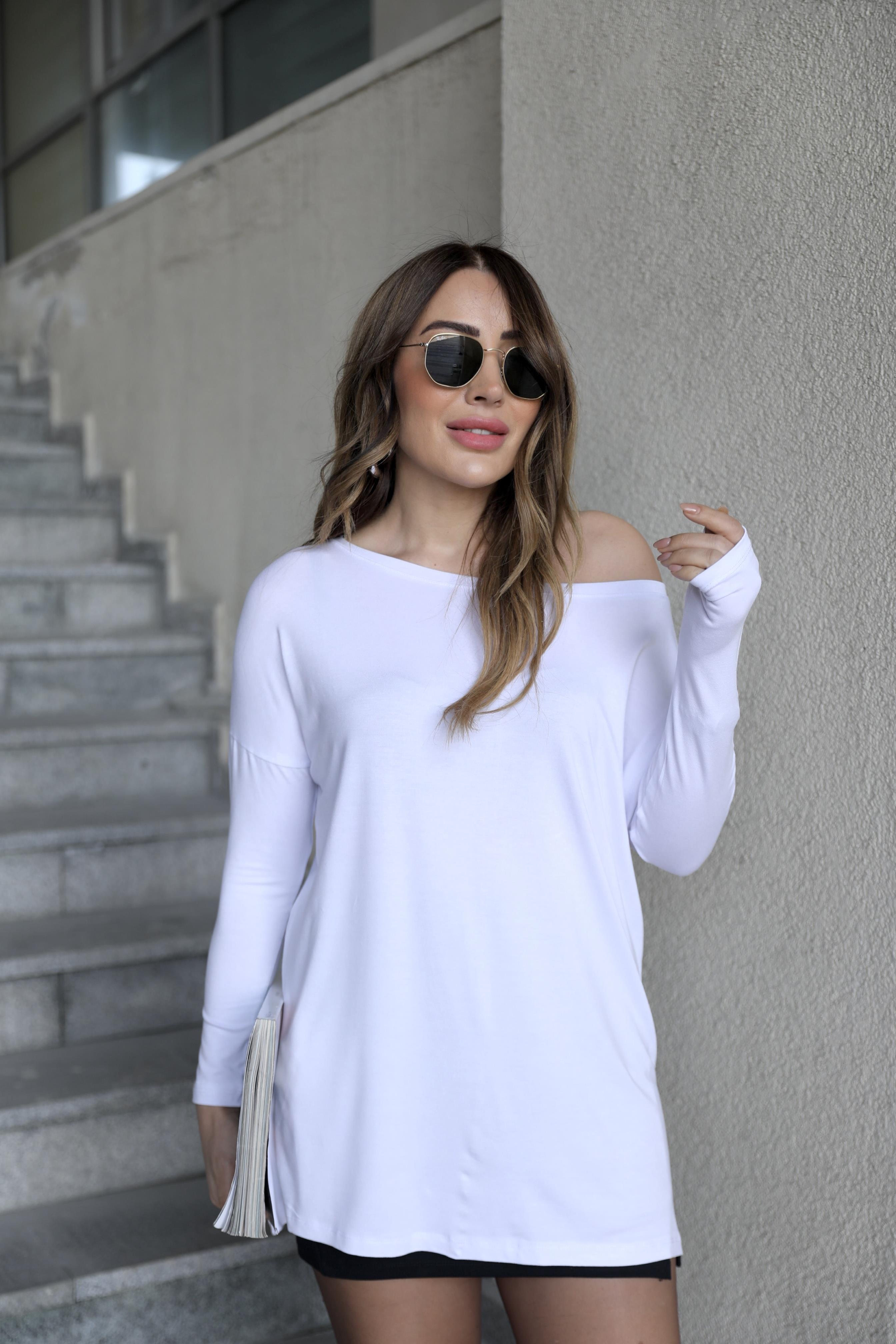 Beyaz Düşük Omuz Basic T-shirt 