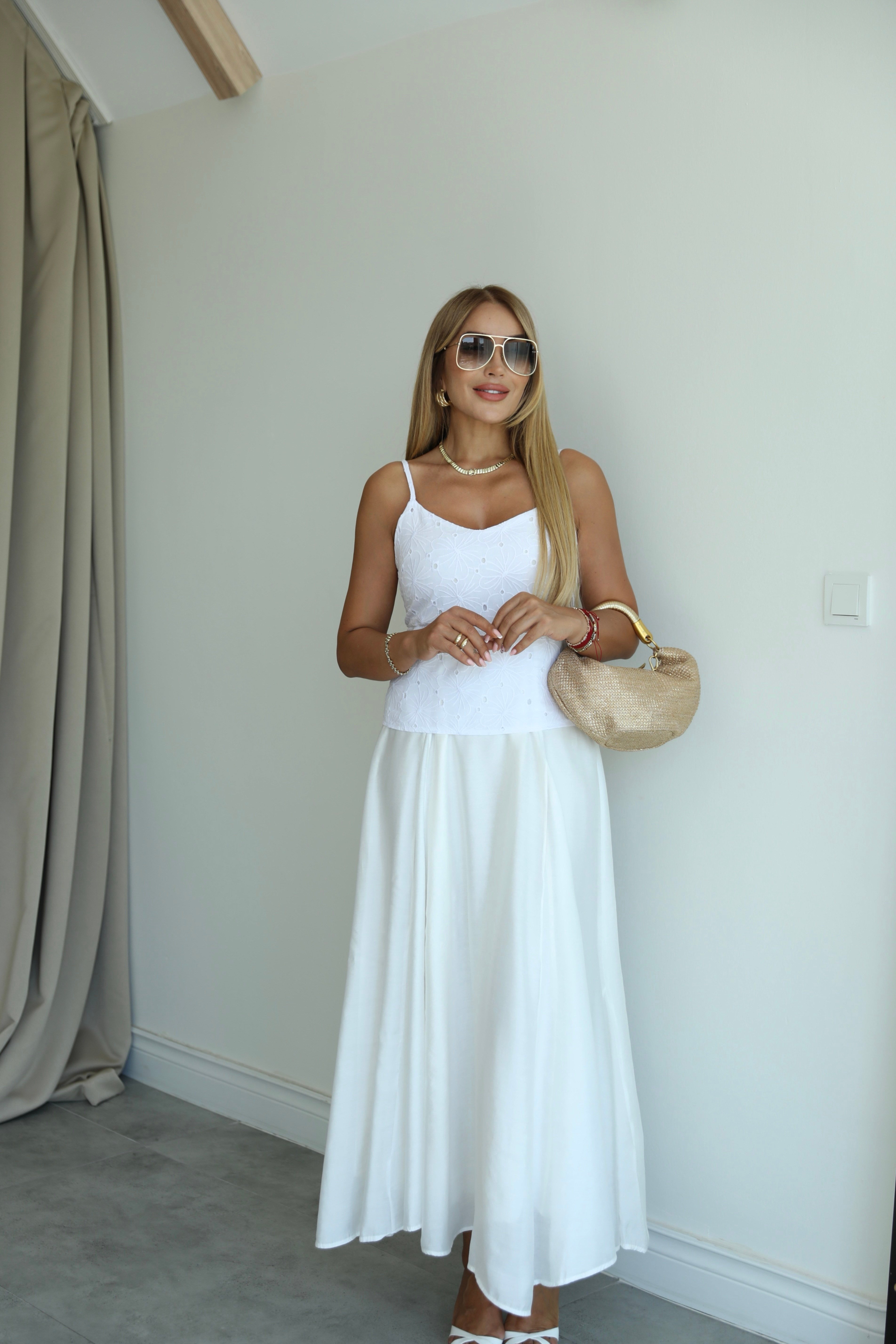 Beyaz Fisto Detaylı Maxi Askılı Elbise 