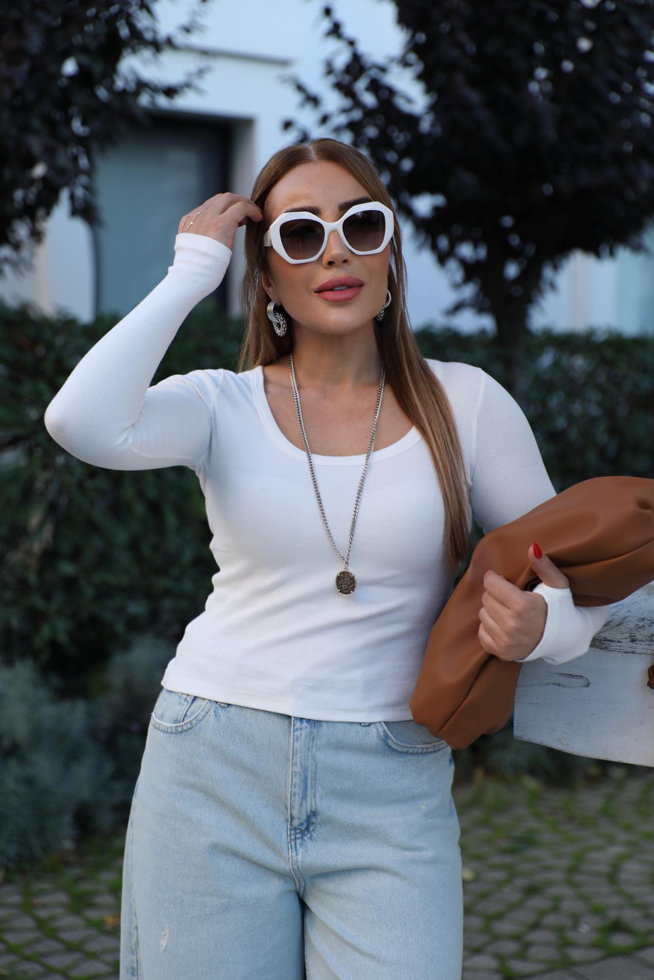 Beyaz Fitilli Bisiklet Yaka Bluz