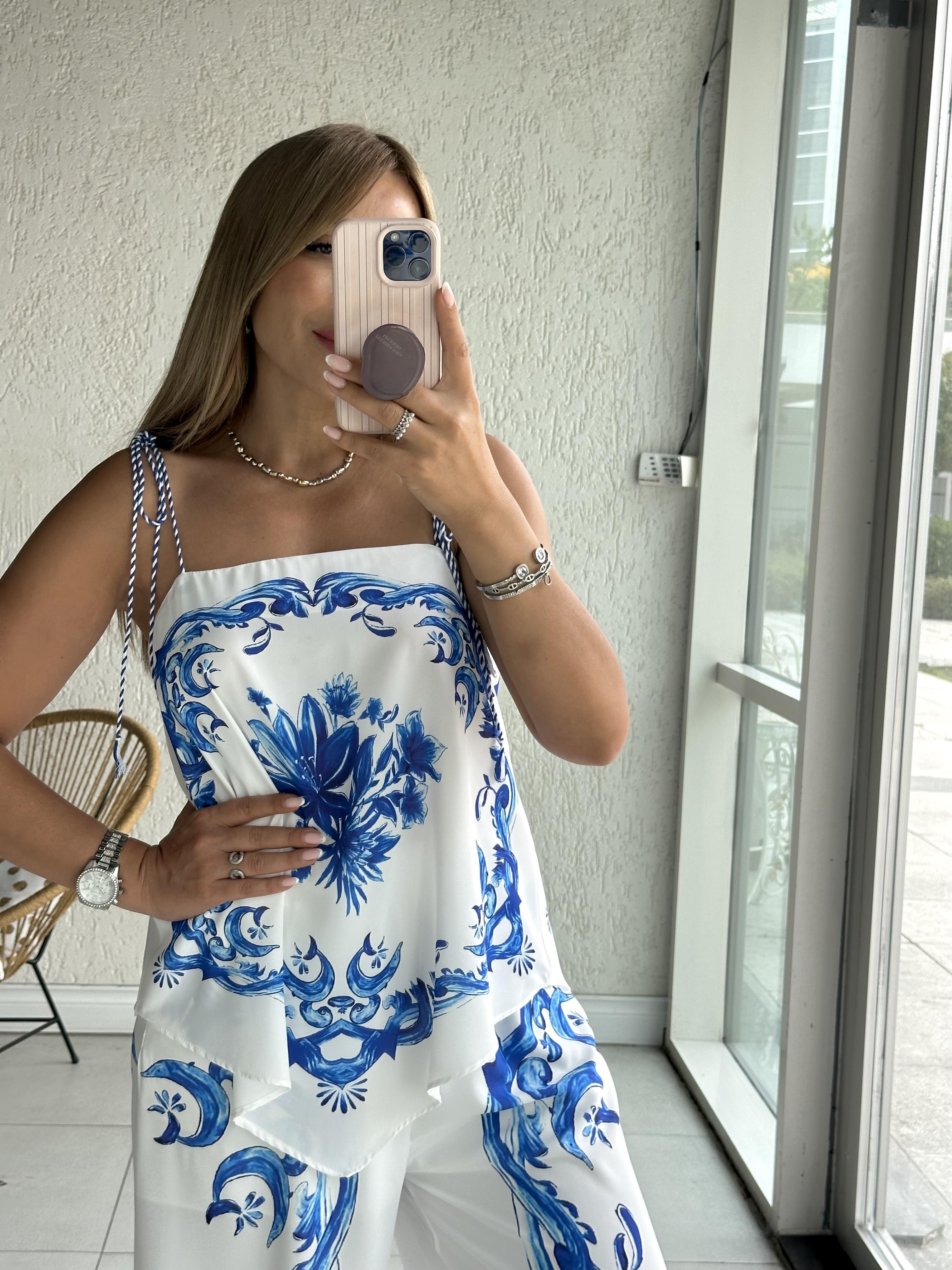 Beyaz Mavi Desenli Takım 